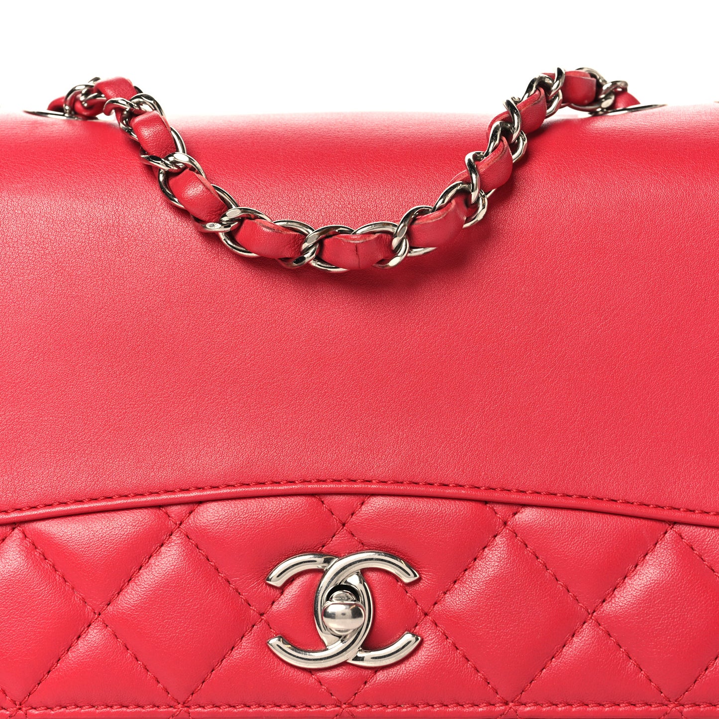 Calfskin Small Tramezzo Flap Red