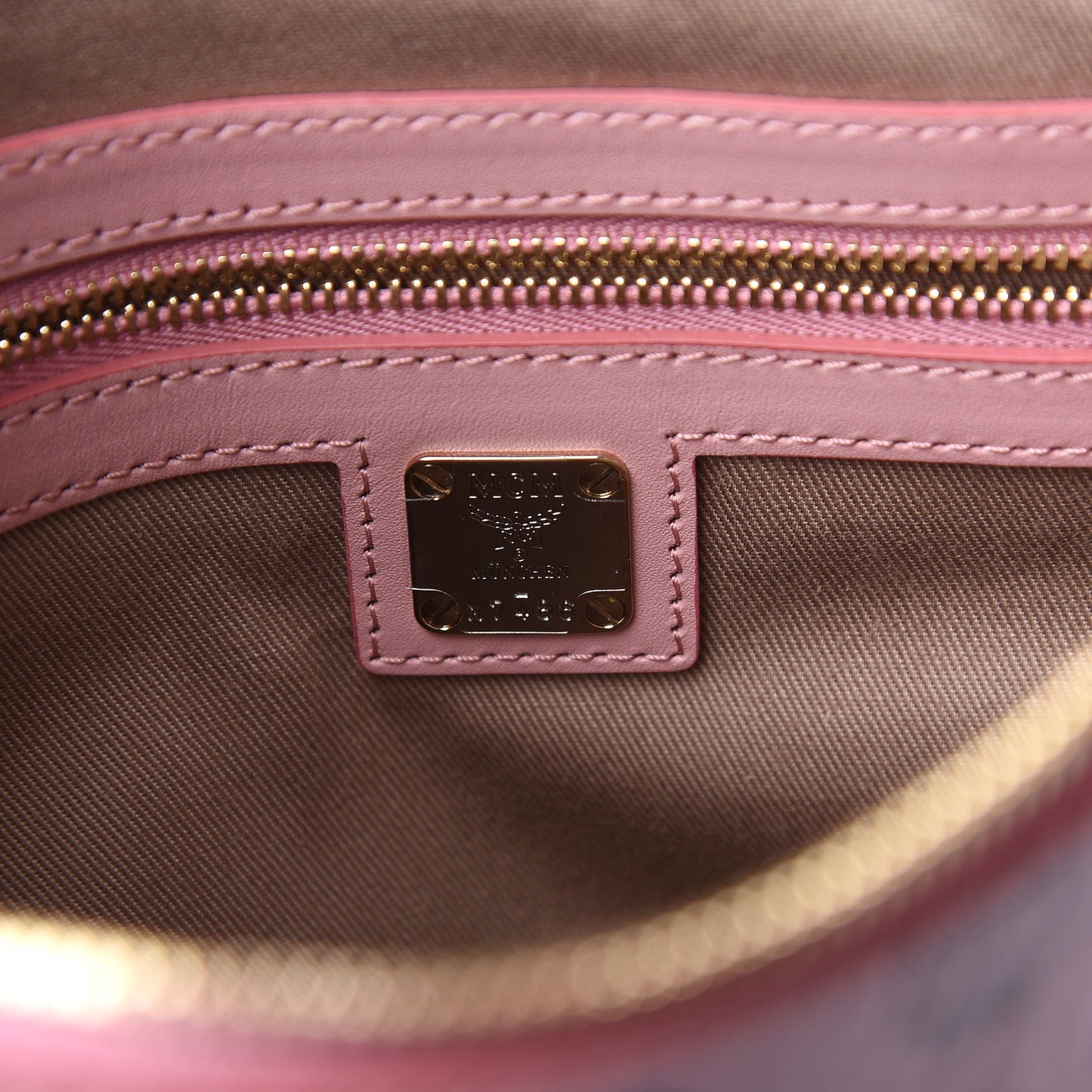 Visetos Medium Crossbody Pouch Soft Pink