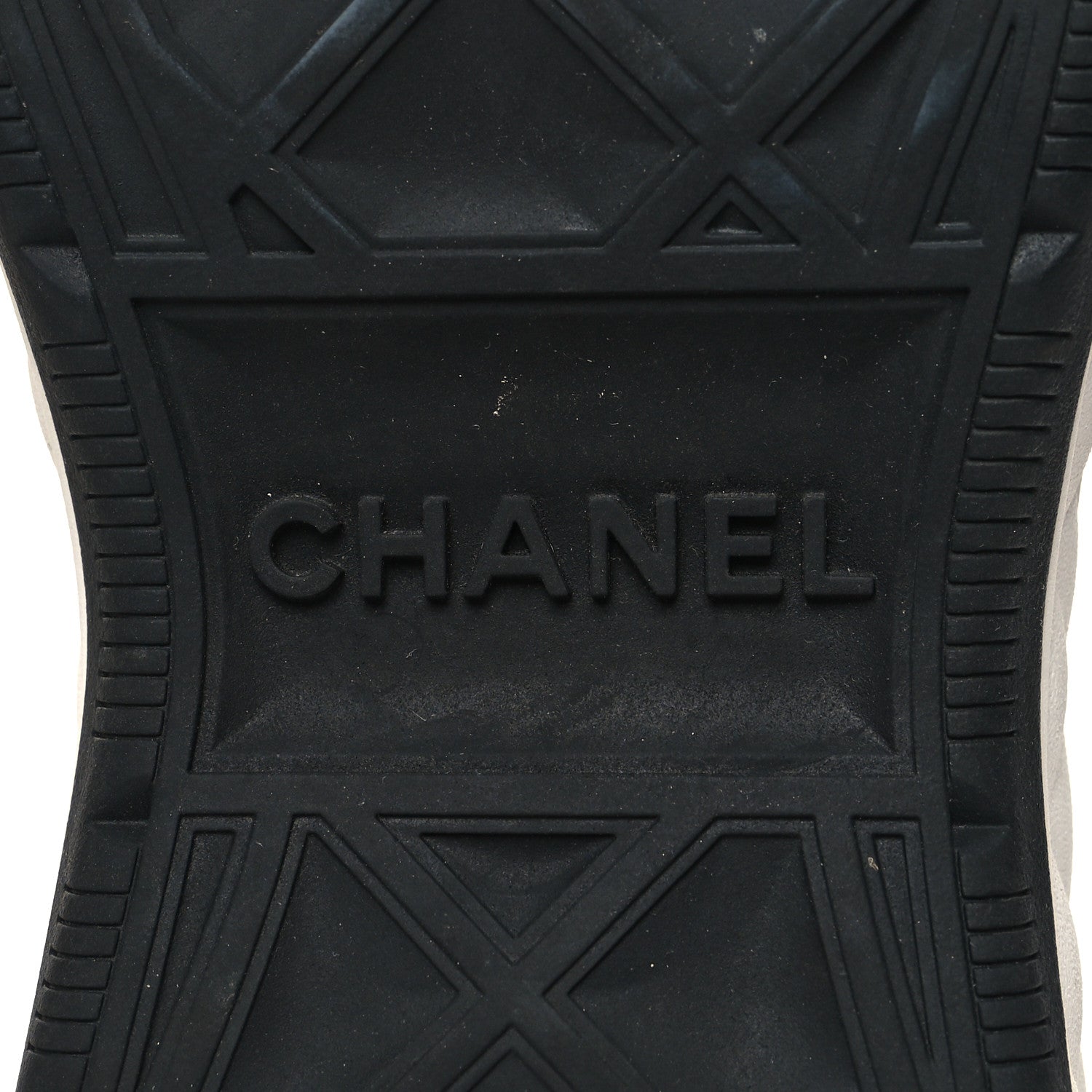 Chanel Velvet Calfskin Mixed Fibers CC Sneakers 39.5 Ivory Black 7 of 8