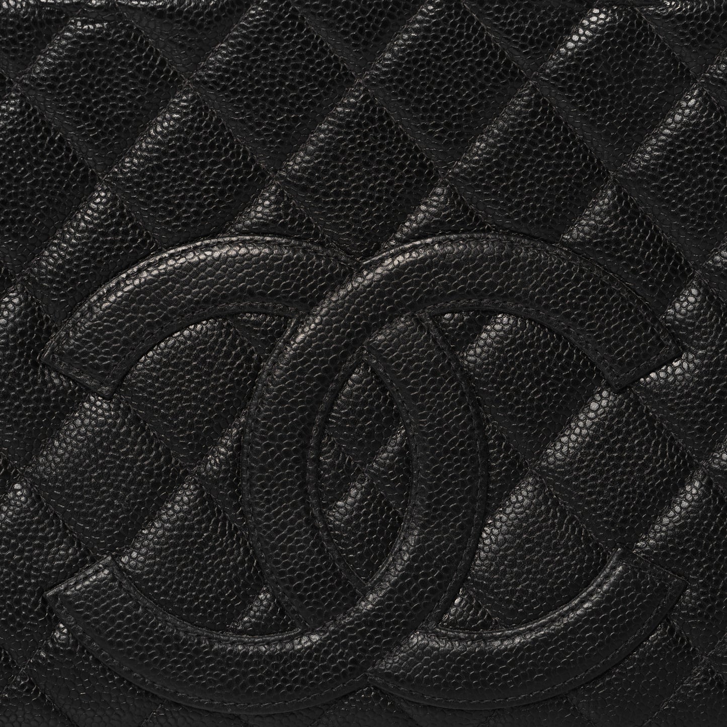 Caviar Quilted Boston Black