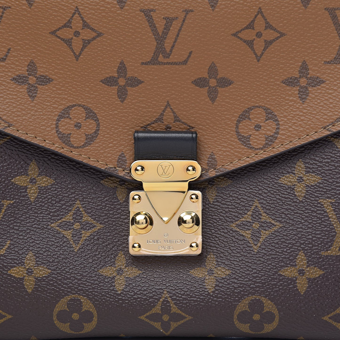 Reverse Monogram Pochette Metis
