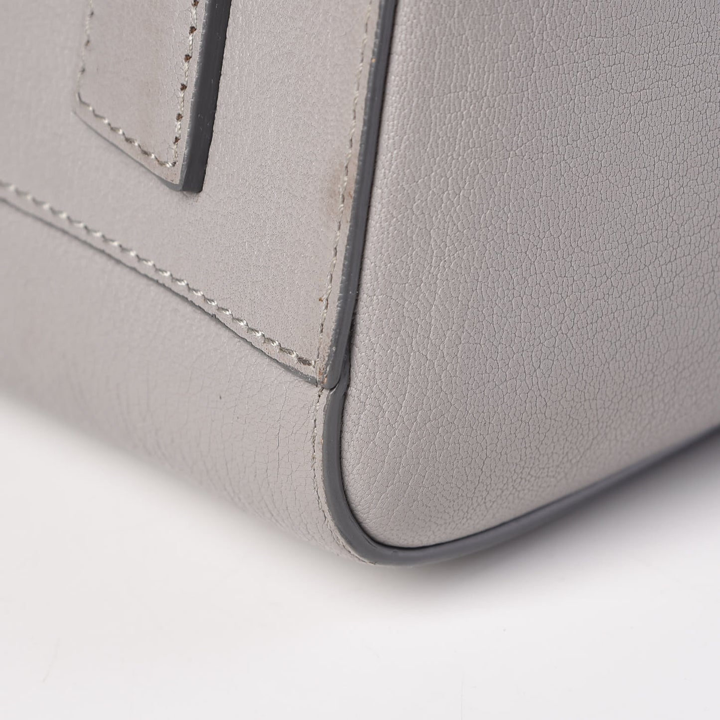 Sugar Goatskin Medium Antigona Pearl Grey