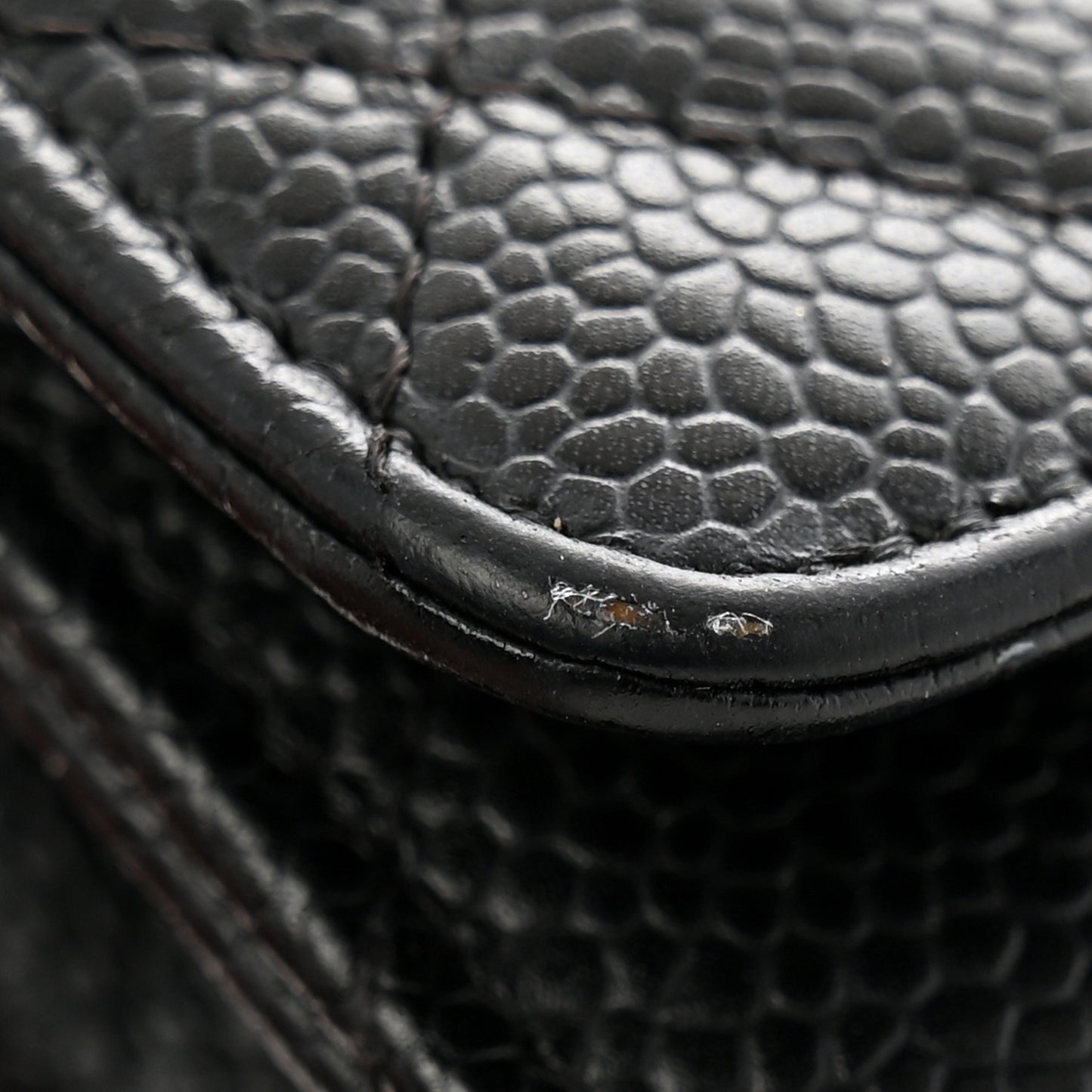 Caviar Quilted Wallet on Chain WOC Black