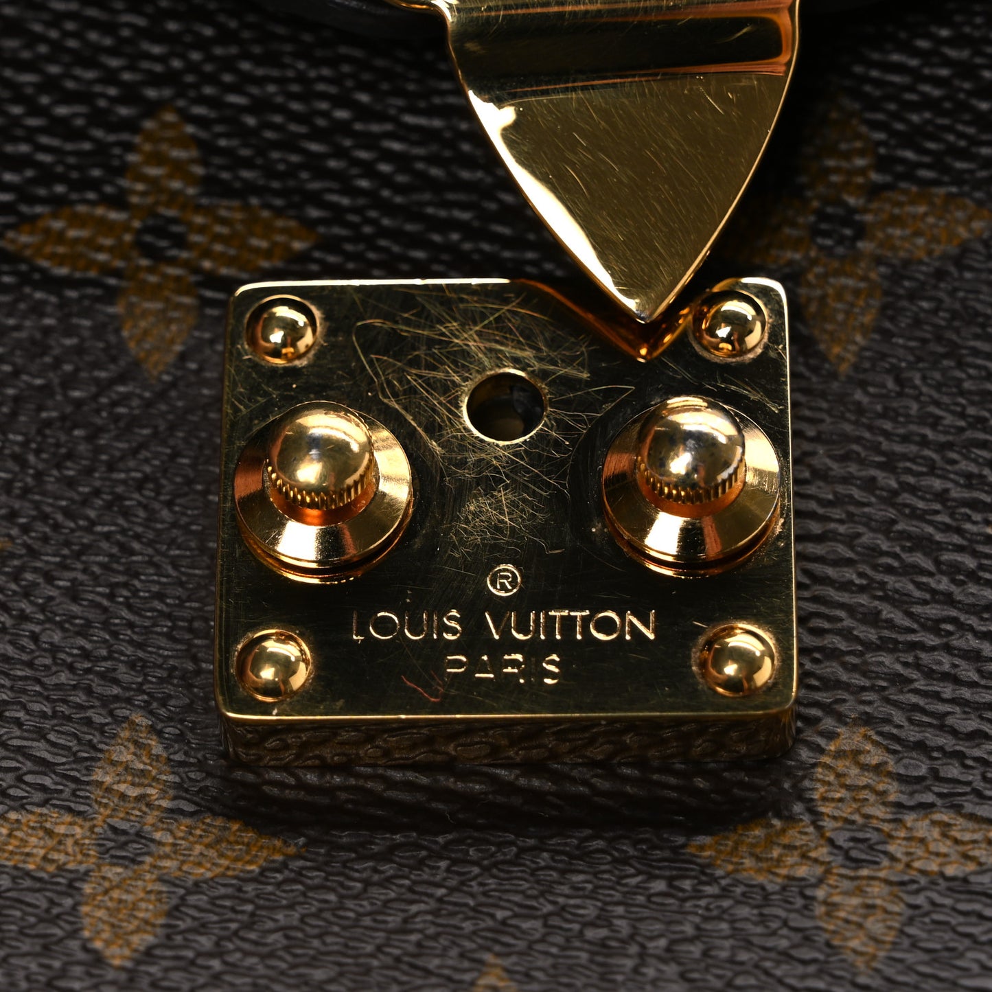 Monogram Pochette Metis