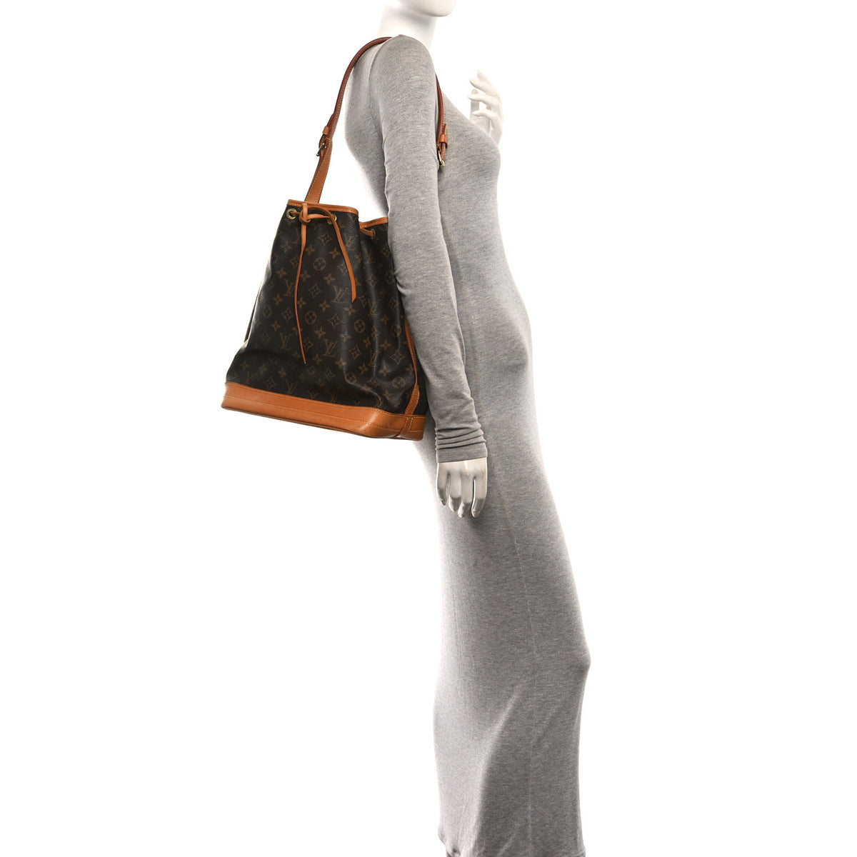 Louis Vuitton Monogram Noe 3 of 9