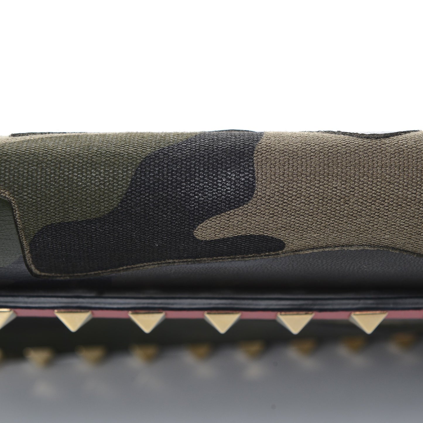 Nappa Canvas Camouflage Rockstud Wristlet Clutch Verde Rouge