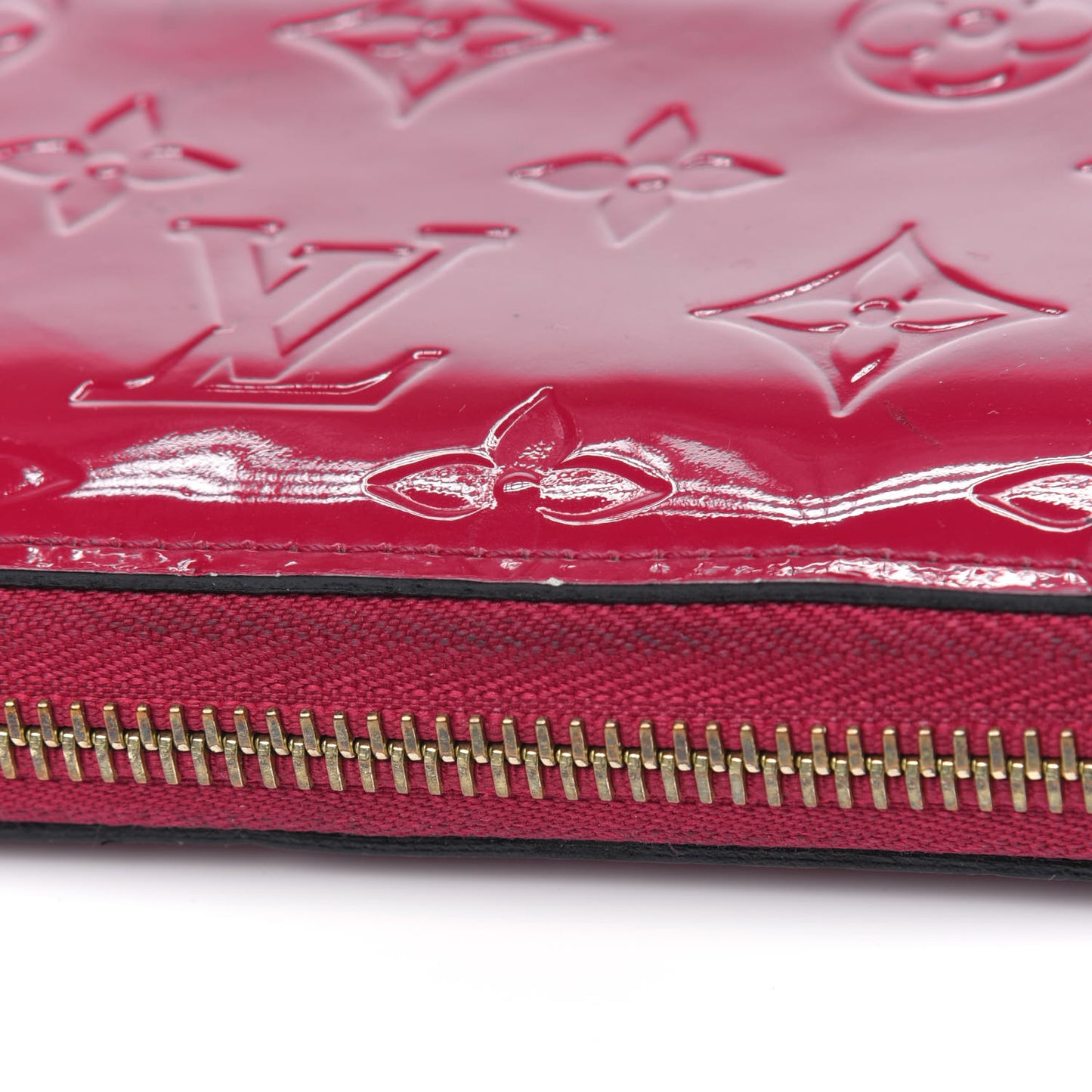 Vernis Zippy Wallet Fuchsia
