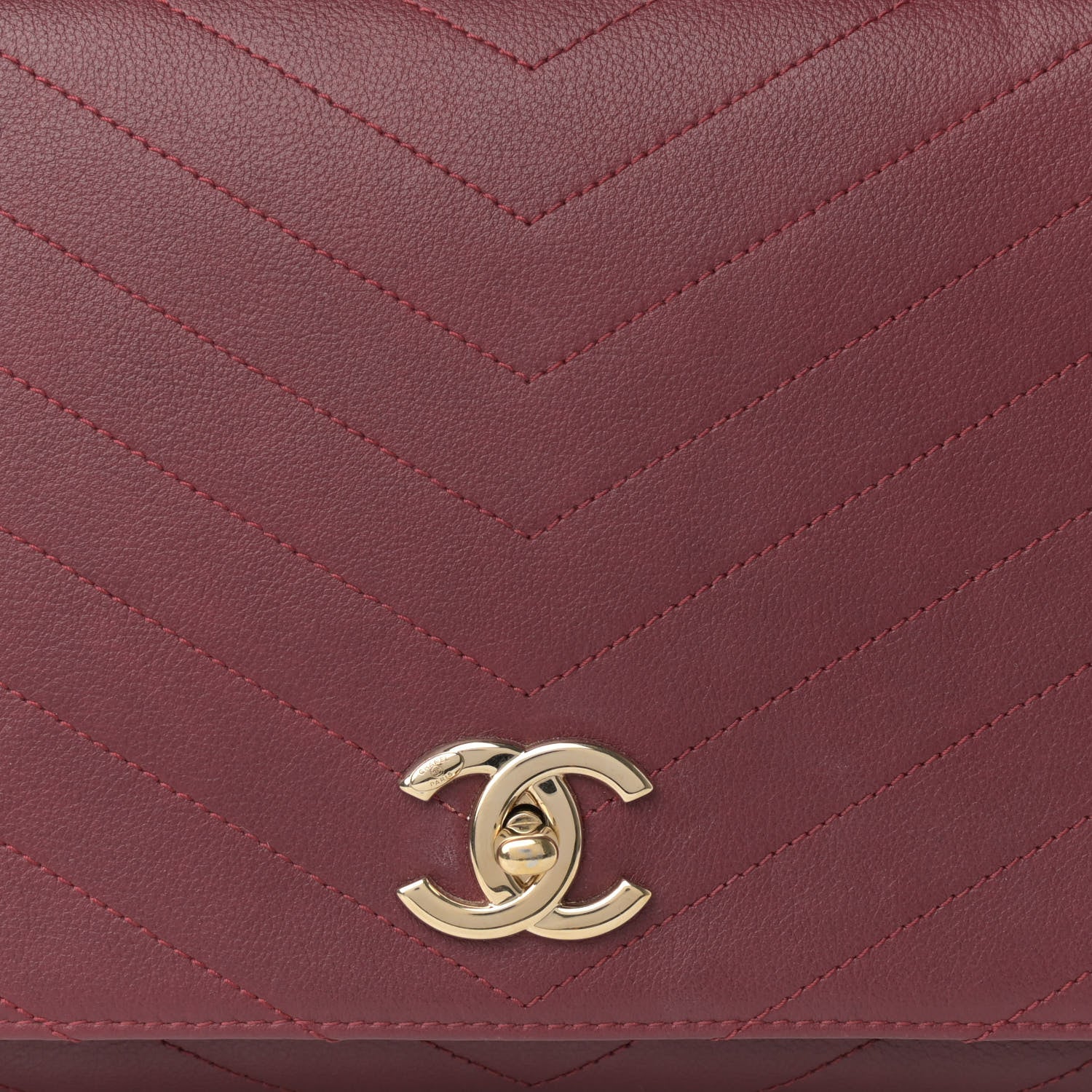 Chanel Grained Calfskin Stitched Chevron Medium Chic Top Handle Flap Red 8 of 17