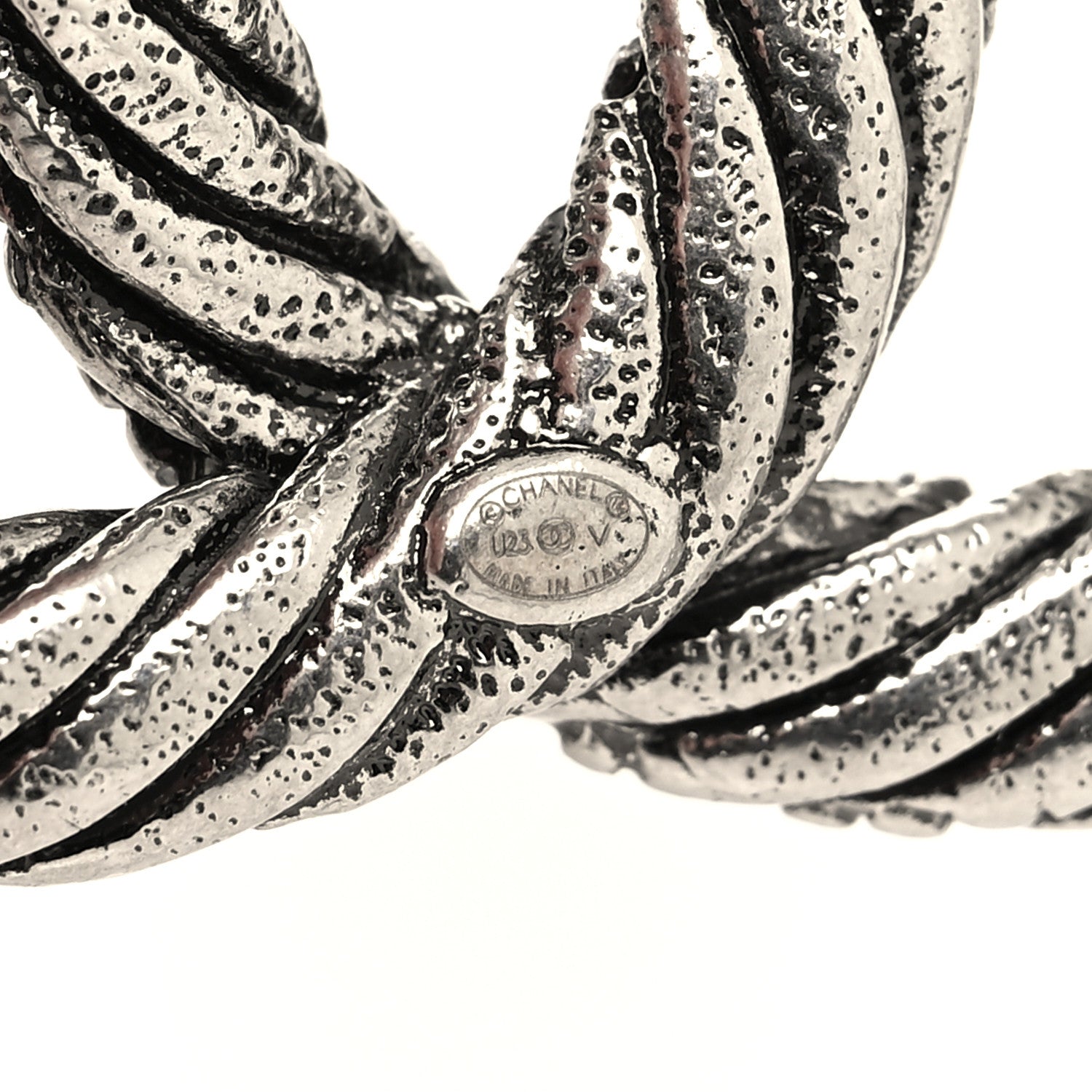 Chanel Ruthenium Twisted CC Brooch 3 of 3