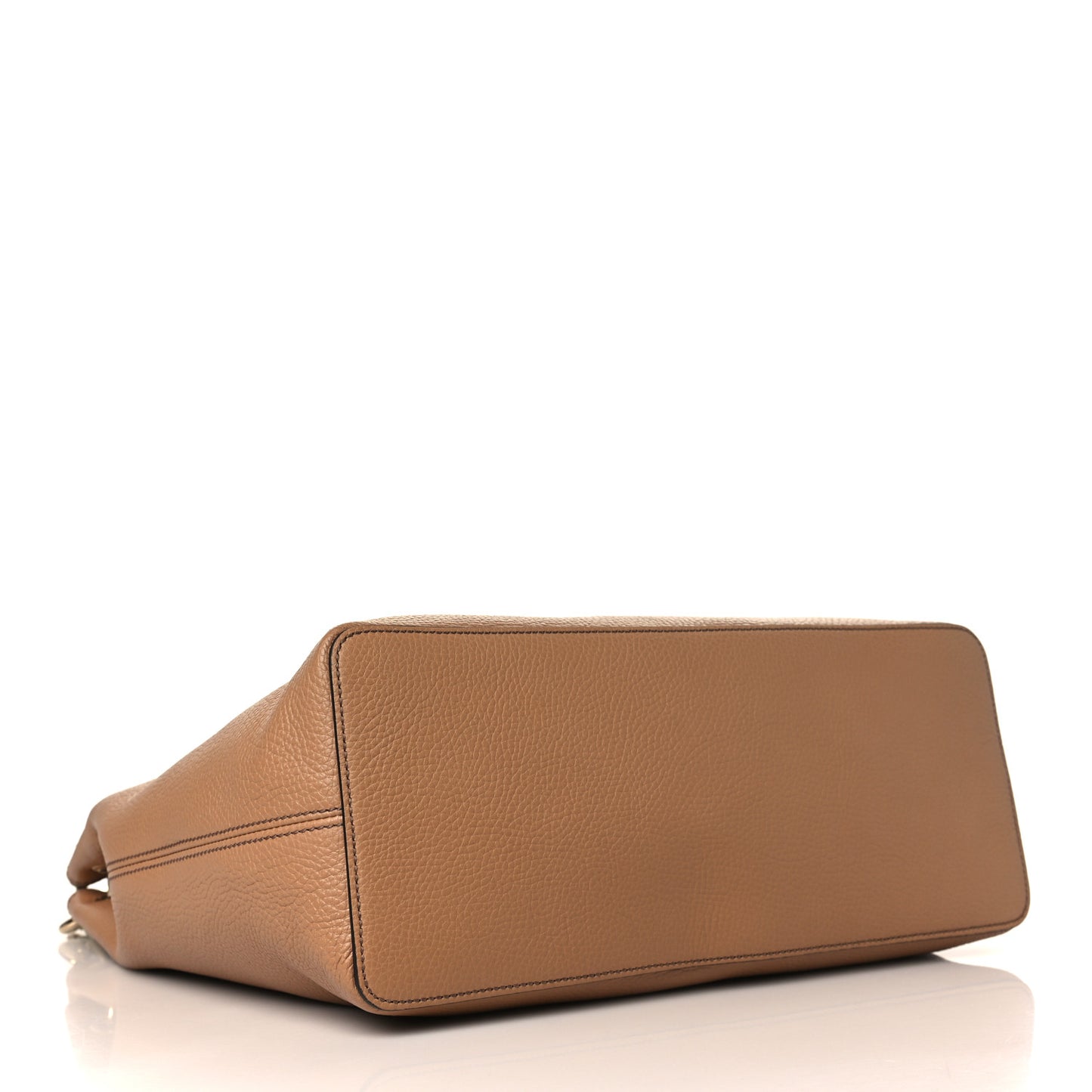 Pebbled Calfskin Large Soho Hobo Camelia