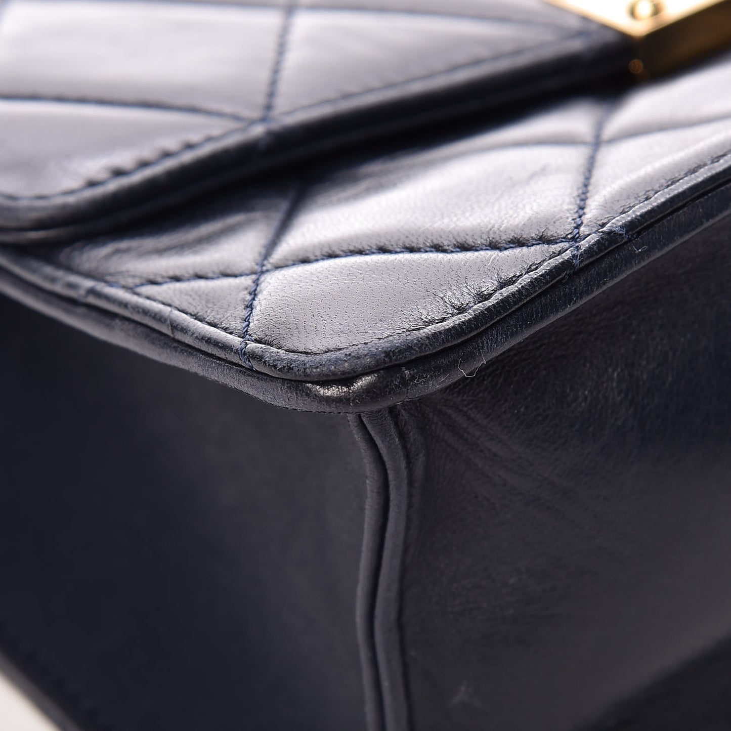 Lambskin Quilted Medium Golden Class Flap Marine