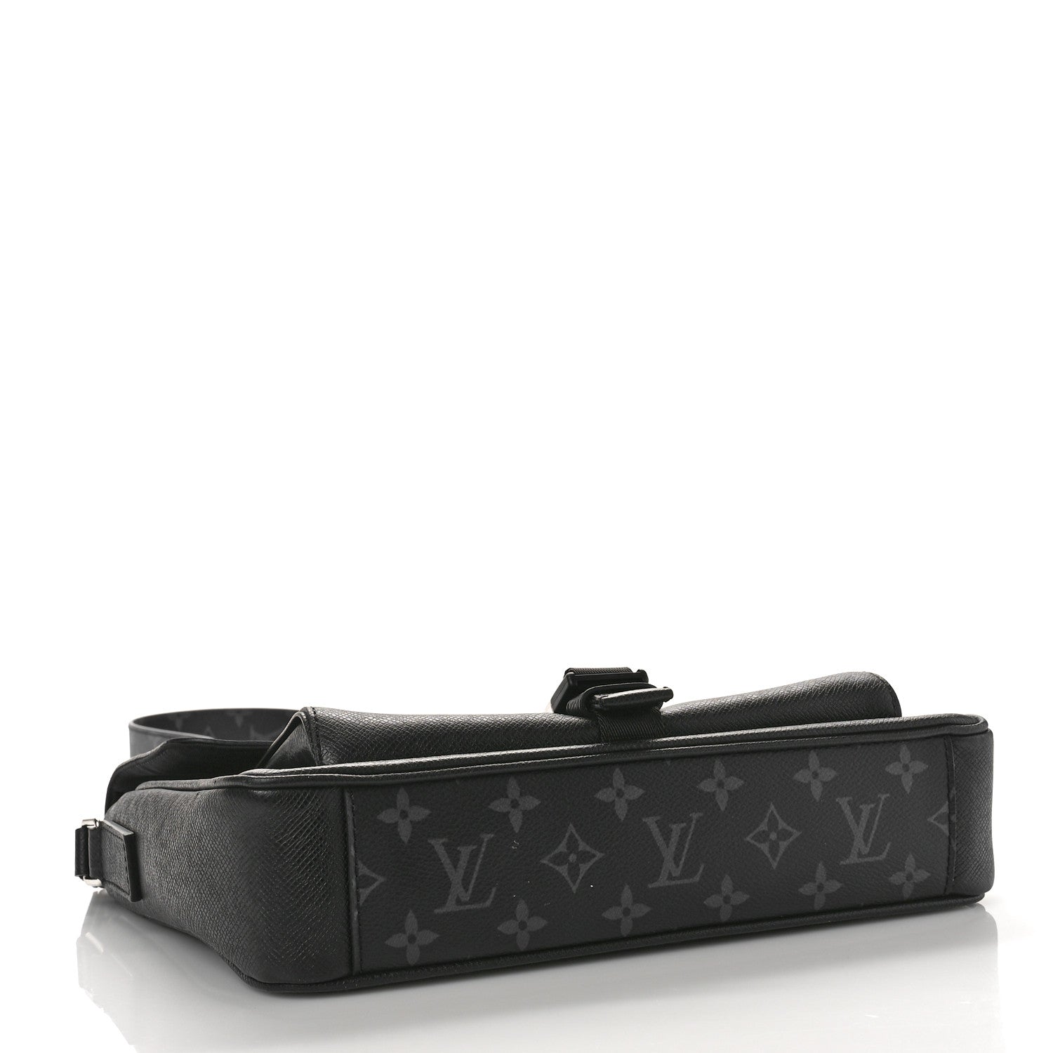 Louis Vuitton Taigarama Messengerama Black 4 of 8