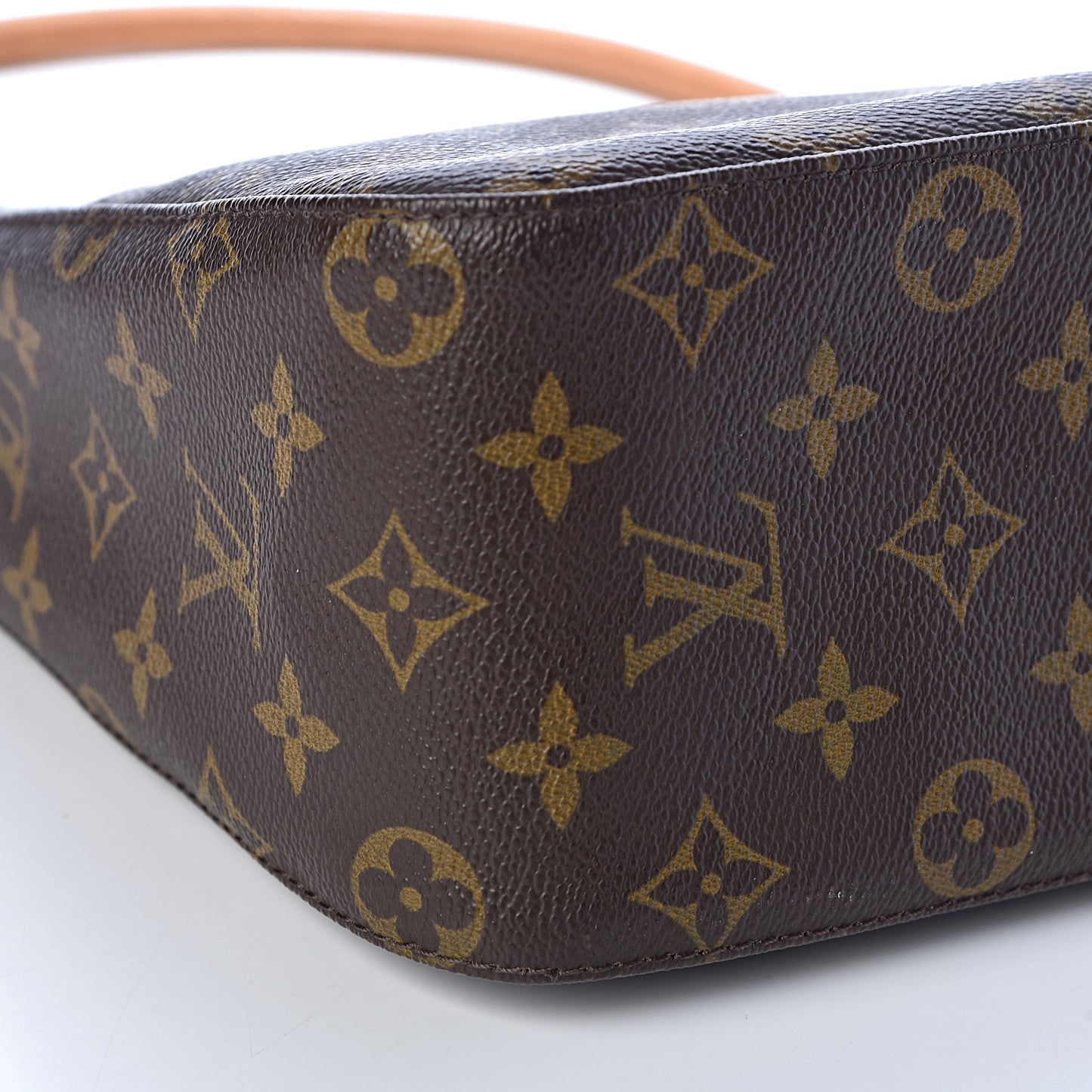 Monogram Looping MM