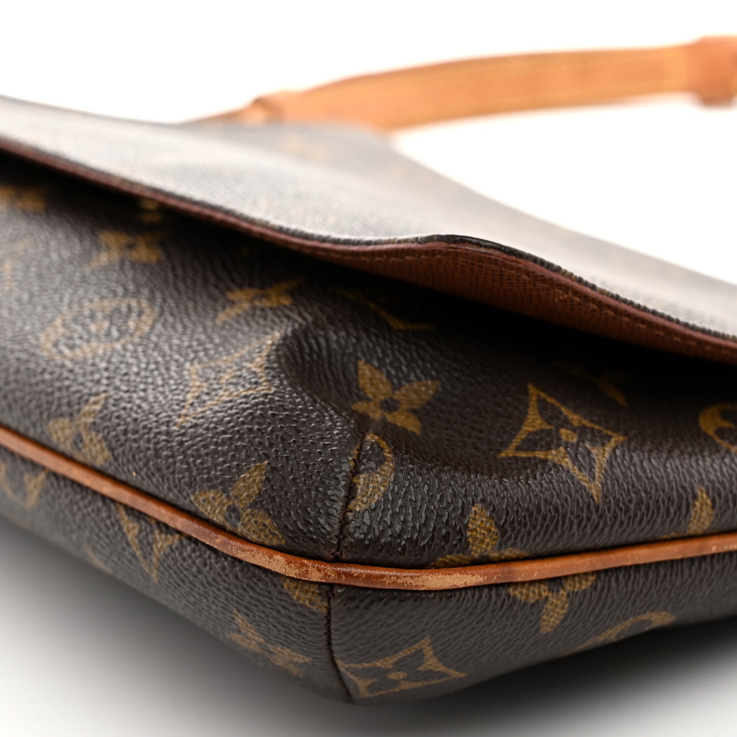 Monogram Musette Tango