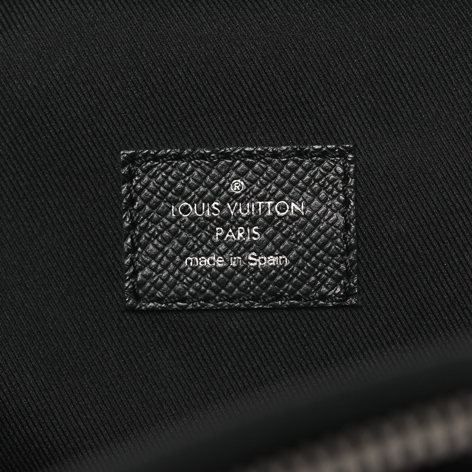 Louis Vuitton Taiga Avenue Sling Bag NM Black 5 of 8