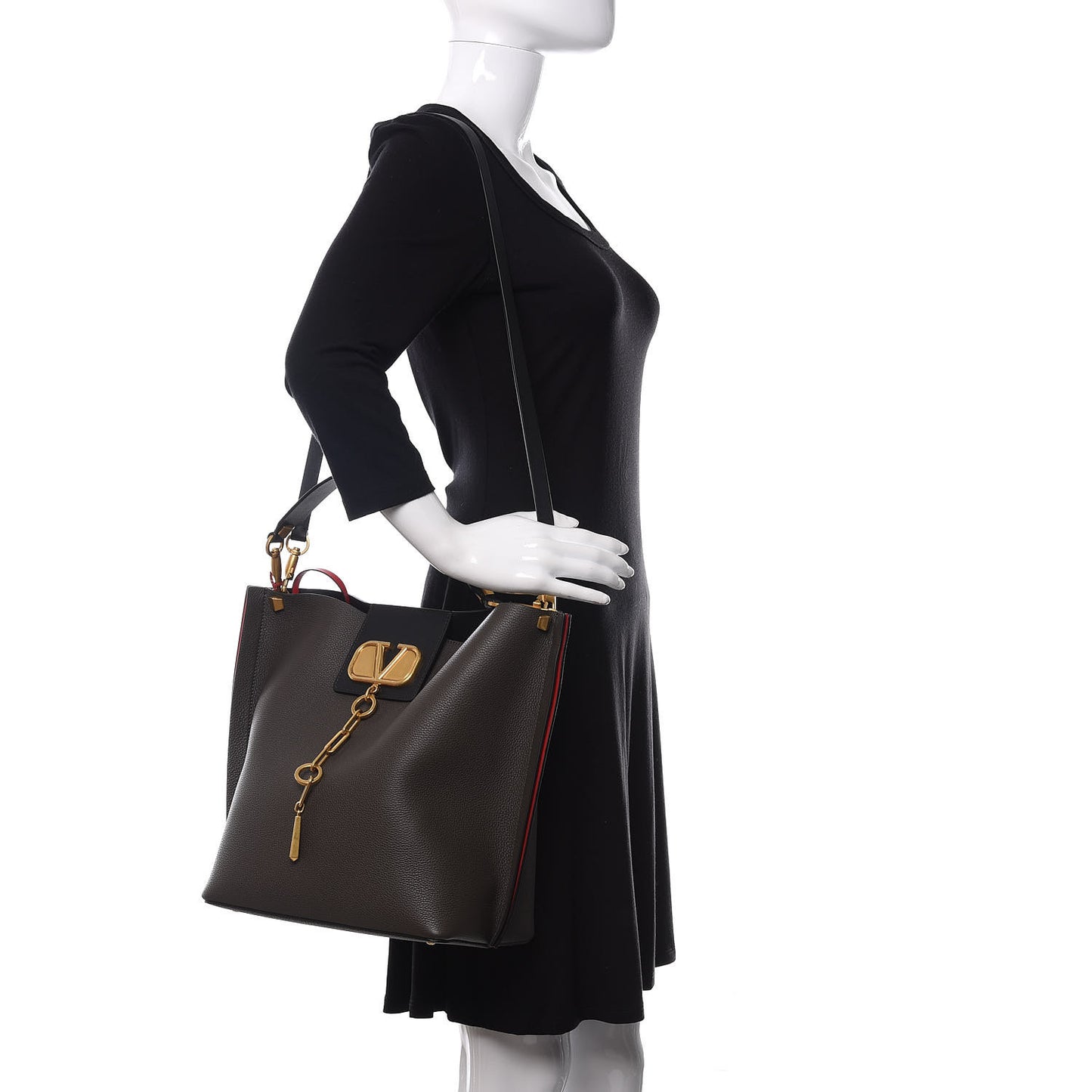 Grainy Calfskin Escape Hobo Bag Graphite