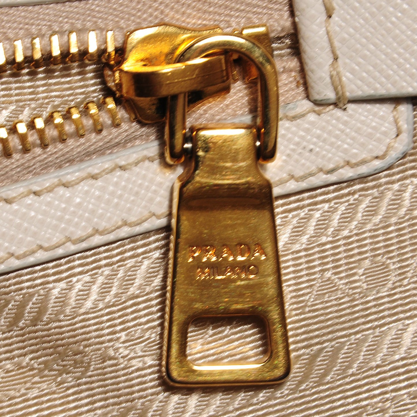 Saffiano Lux Large Tote Talco