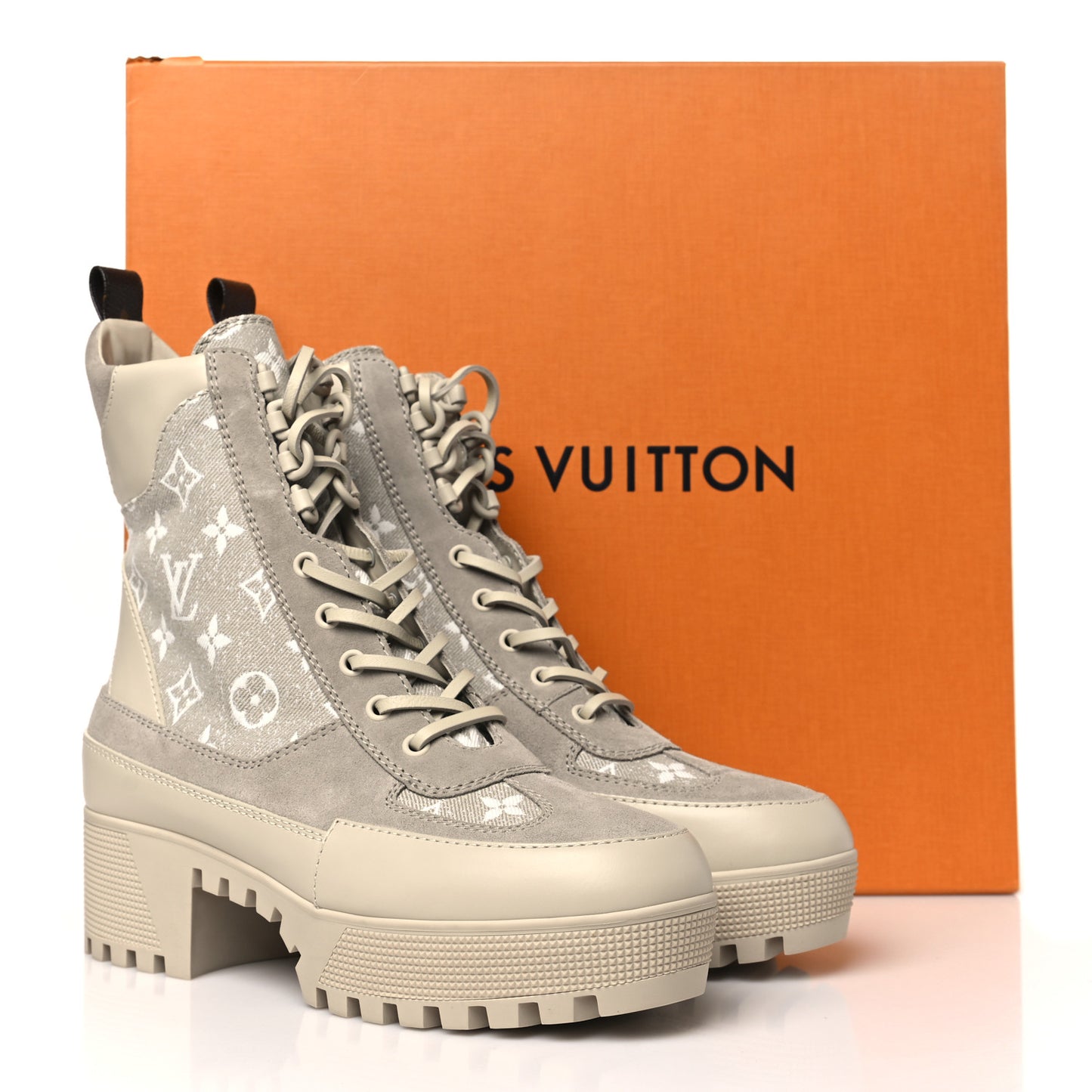 Suede Calfskin Laureate Platform Desert Boots 40 Taupe