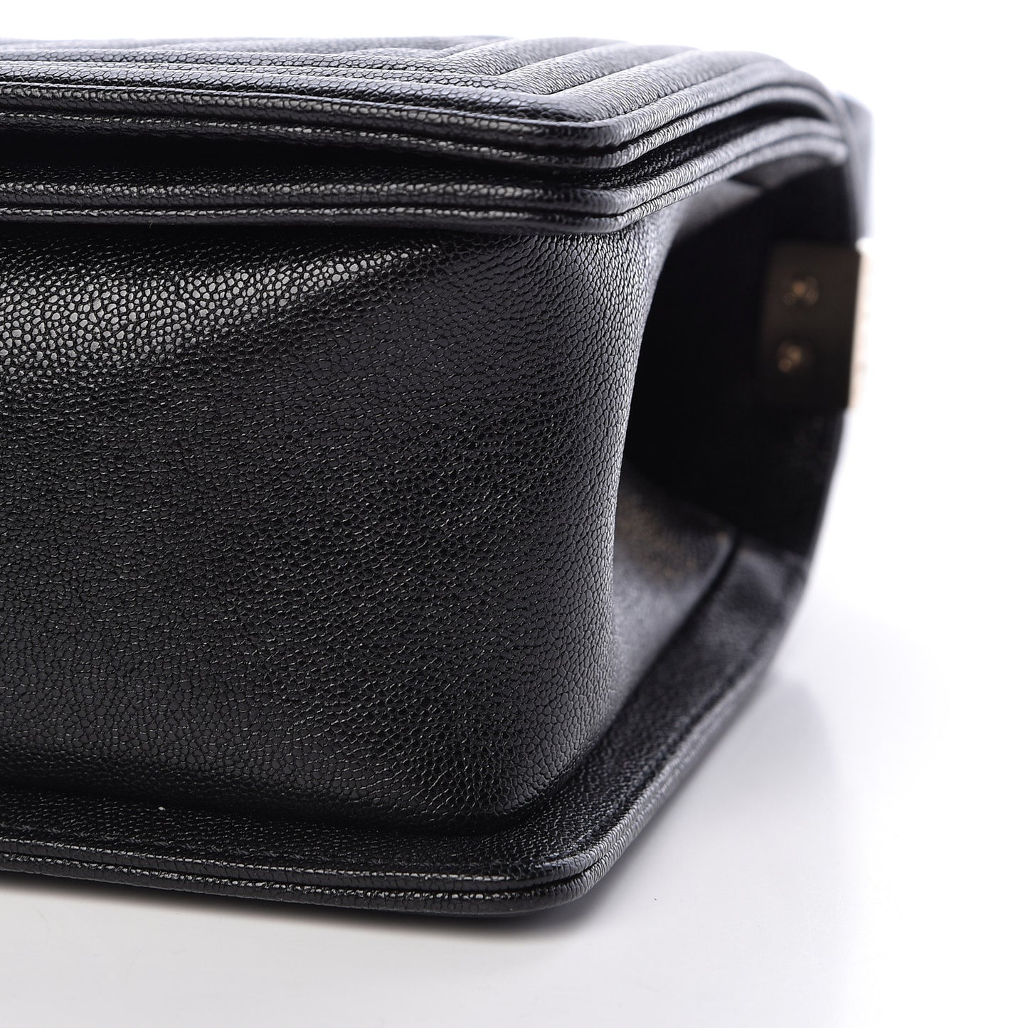 Caviar Chevron Quilted Medium Boy Flap Black