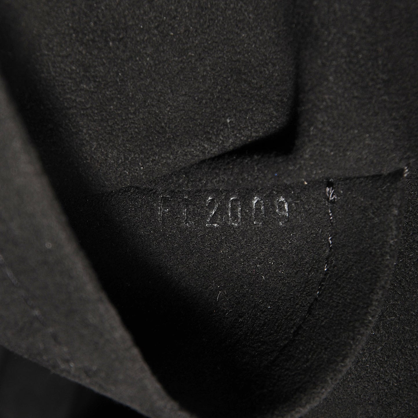 Monogram Sequins Eclipse Alma Black