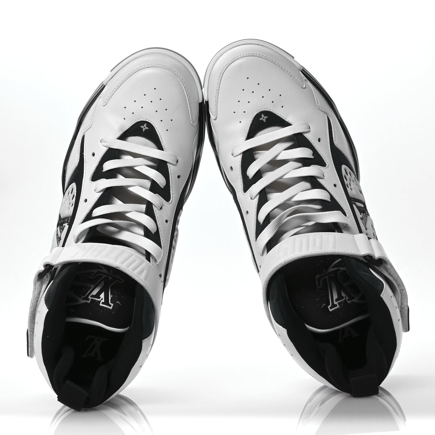 Calfskin Mens LV Trainer 2 Sneaker 10 White