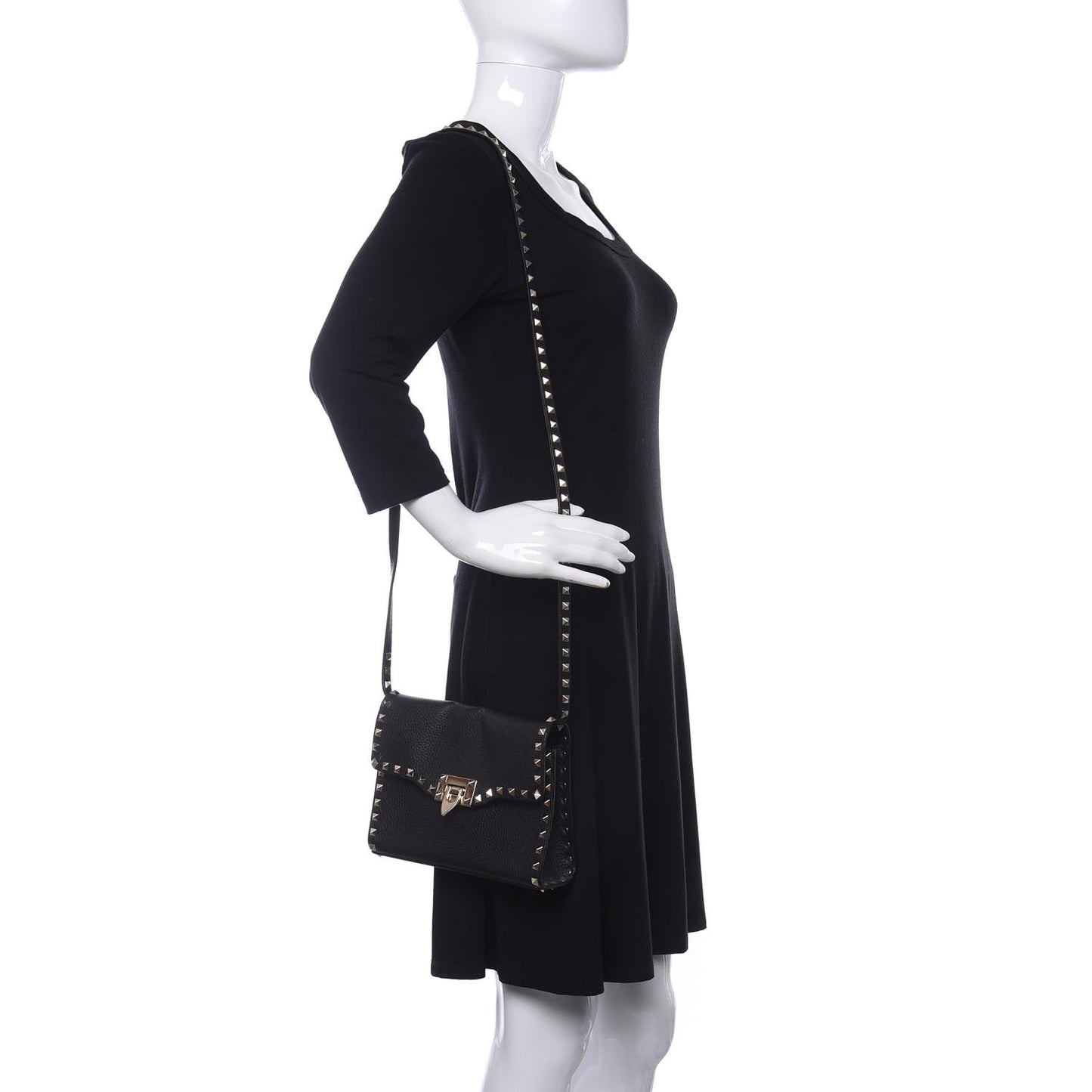 Pebbled Calfskin Medium Rockstud Flip Lock Crossbody Bag Black