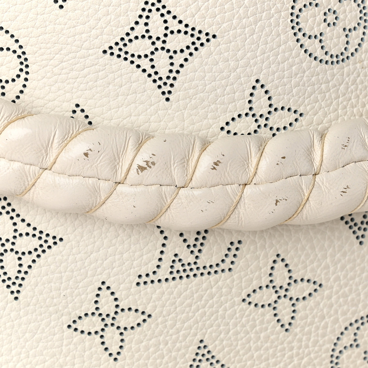 Mahina Babylone Chain BB Ivory