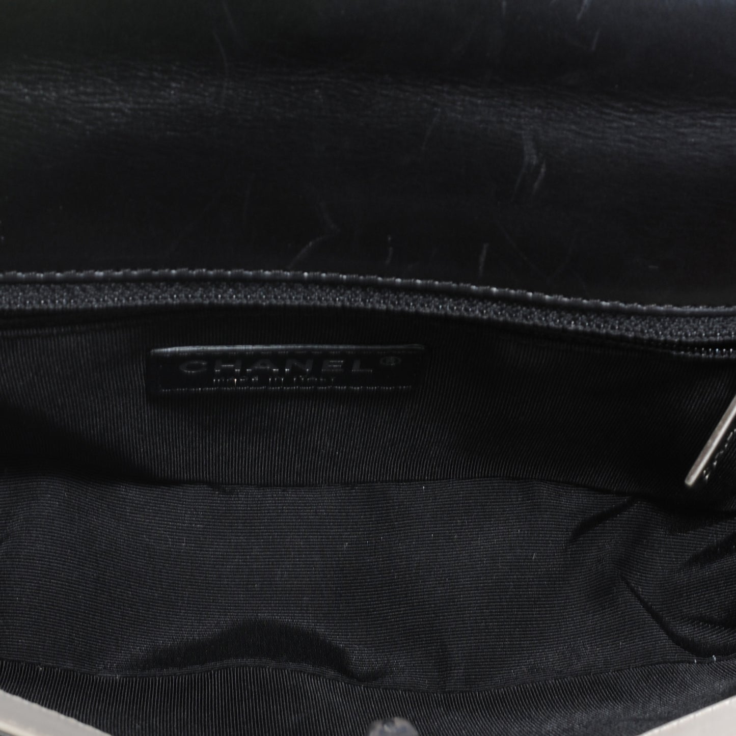 Glazed Calfskin Medium Boy Flap Black White