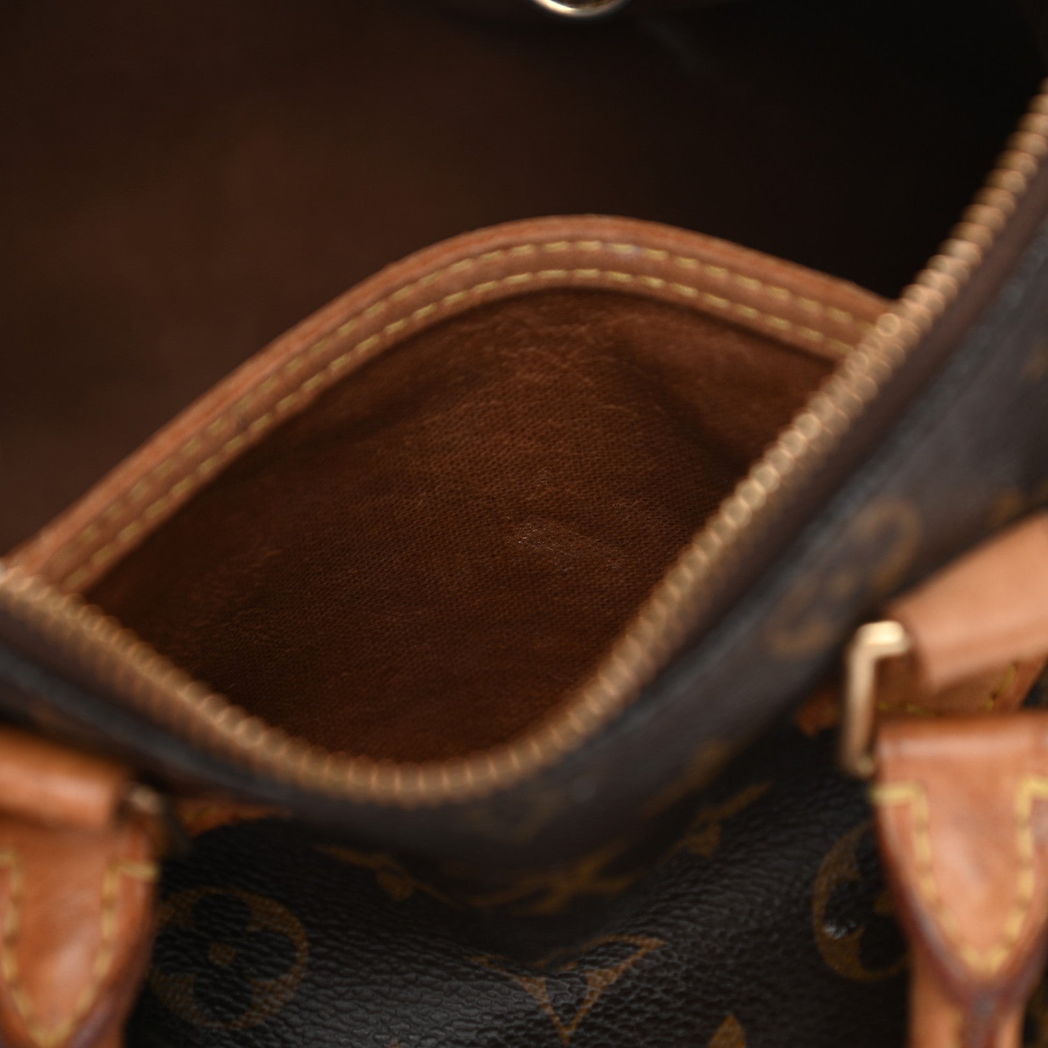 Louis Vuitton Monogram Speedy 25 15 of 23