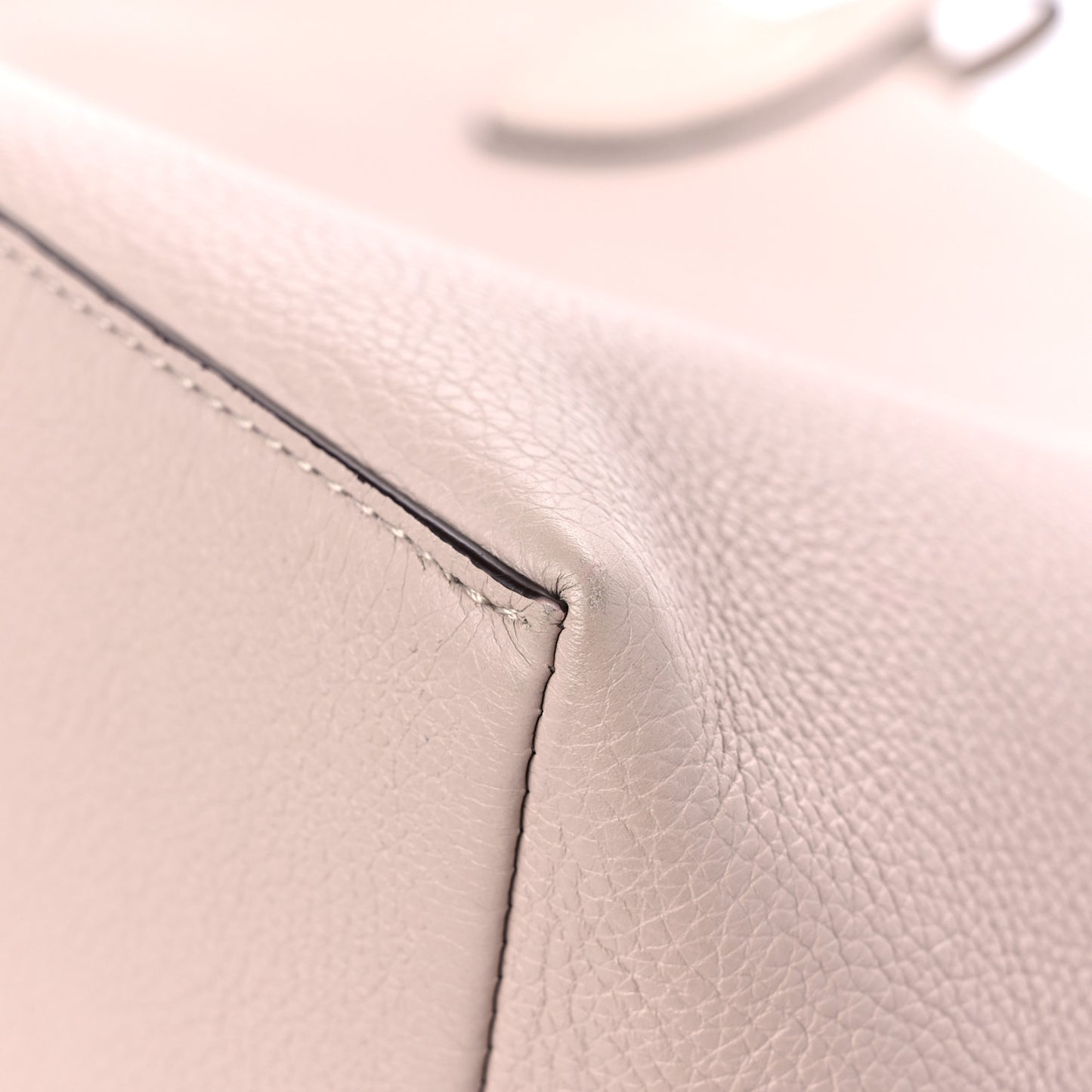 Calfskin Lockme Go Tote Greige