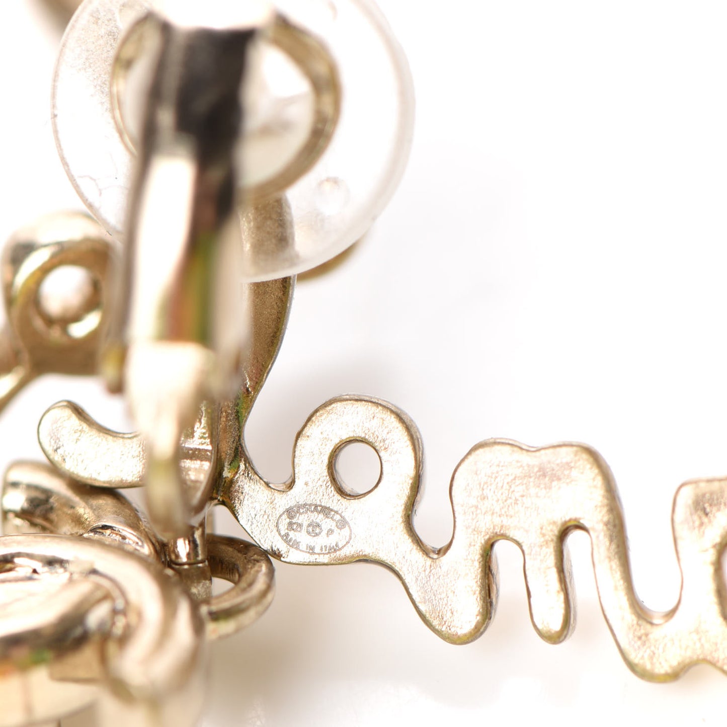 Metal Logo CC Turnlock Clip On Earrings Gold