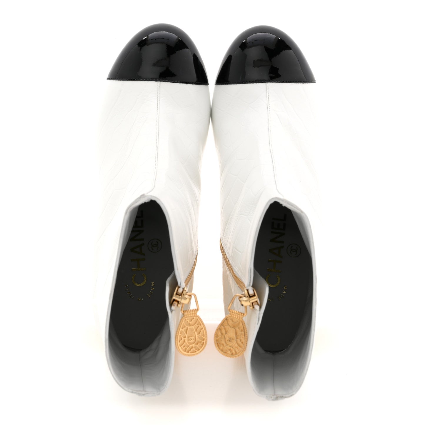 Calfskin Crocodile Embossed Patent Cap Toe Metiers D'Art Ankle Boots 36 White Black