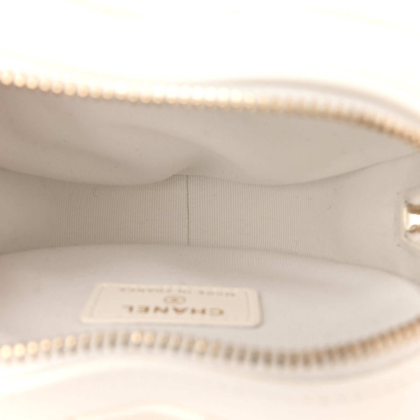Lambskin Quilted CC In Love Heart Clutch With Chain White