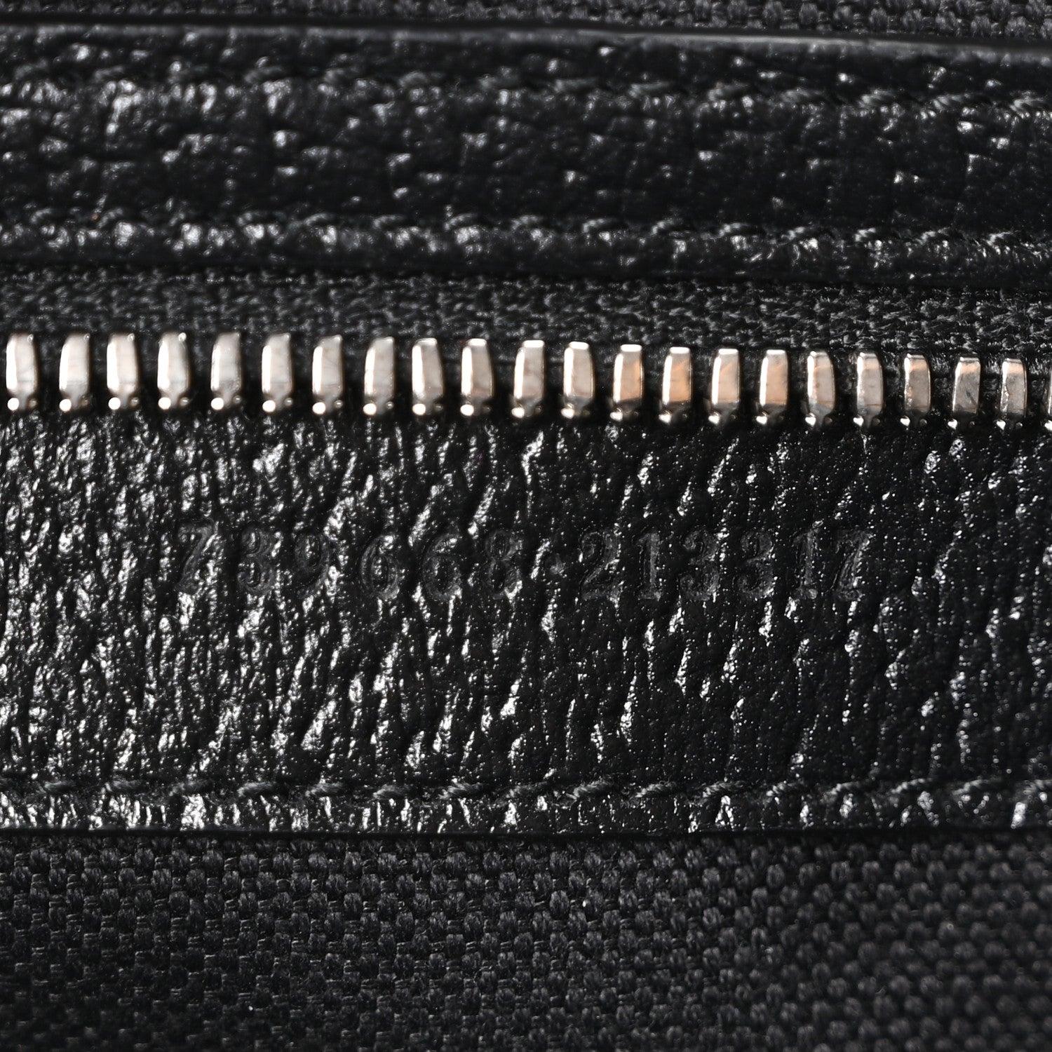 Gucci Monogram Jumbo GG Textured Dollar Calfskin Wristlet Messenger Bag Black 7 of 10