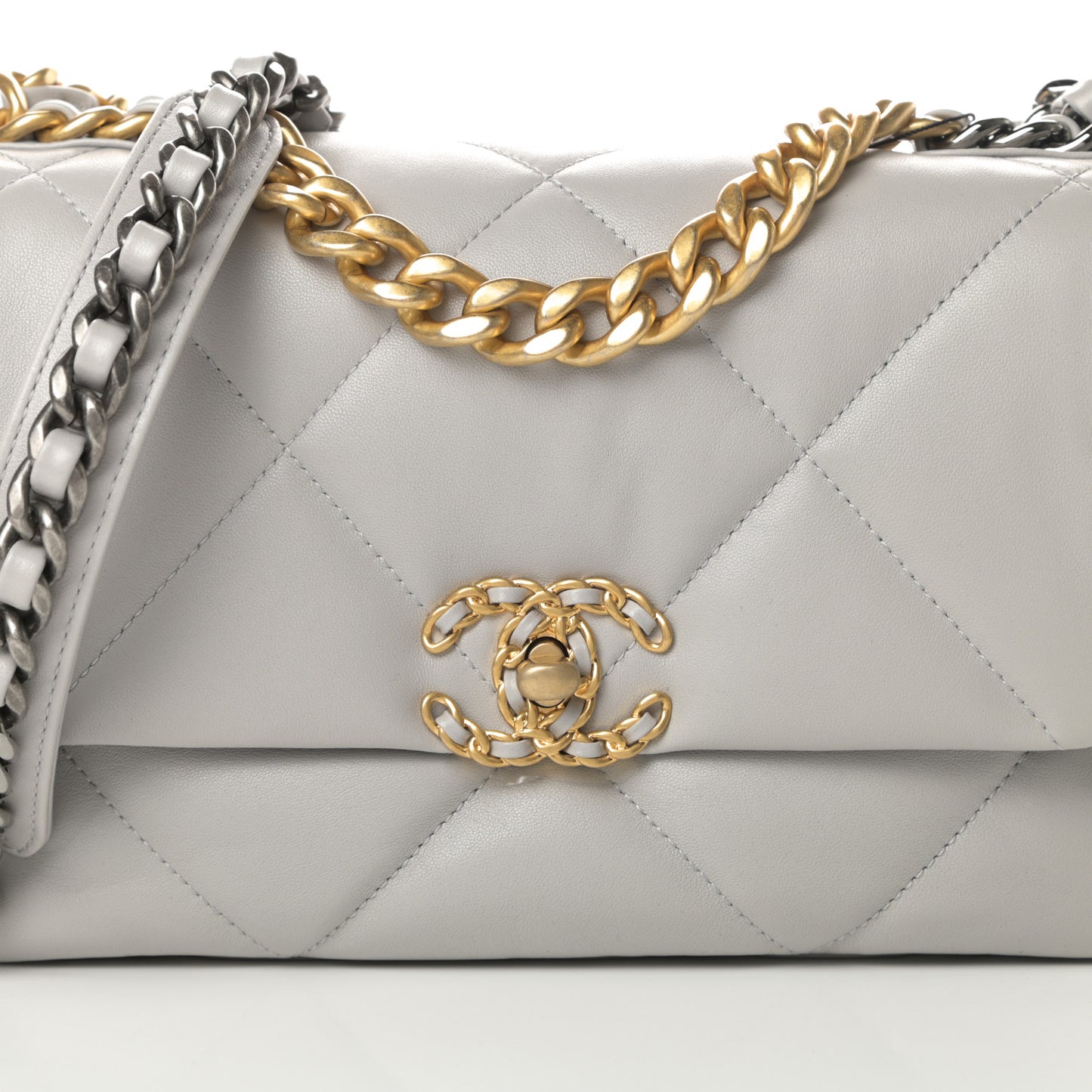 Goatskin Quilted Medium Chanel 19 Flap Grey