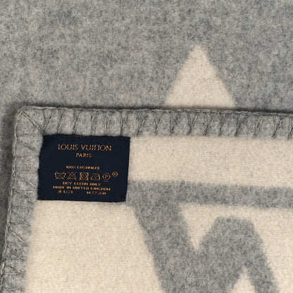 Louis Vuitton Cashmere Monogram Sweet Dreams Scarf Grey 3 of 3