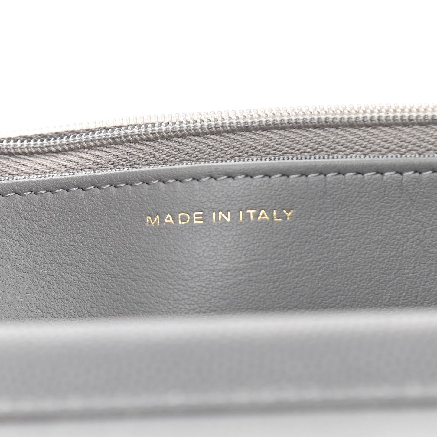 Caviar Quilted Wallet On Chain WOC Grey