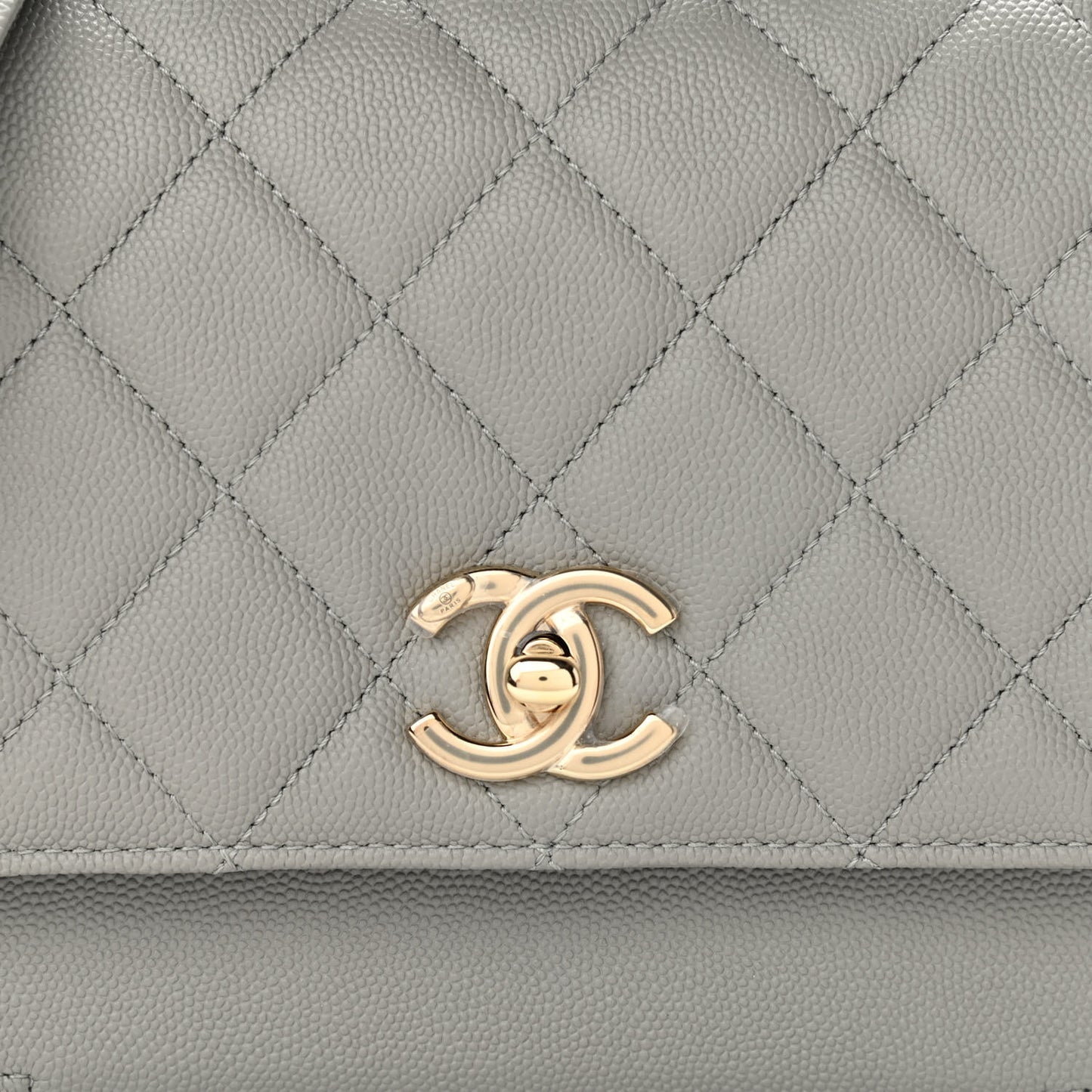 Caviar Quilted Medium Business Affinity Flap Grey