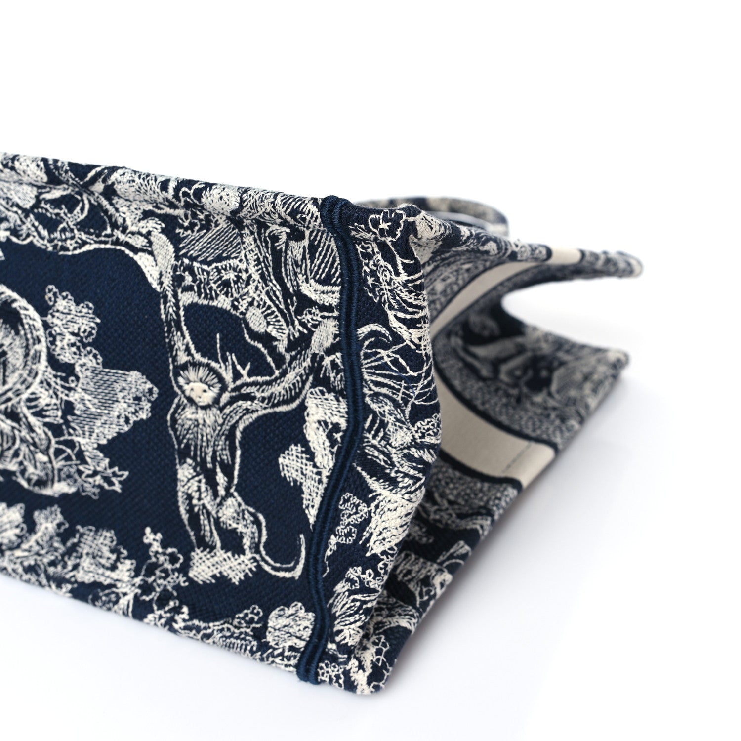 Christian Dior Canvas Embroidered Medium Dioriviera Toile De Jouy Reverse Book Tote Blue 9 of 9