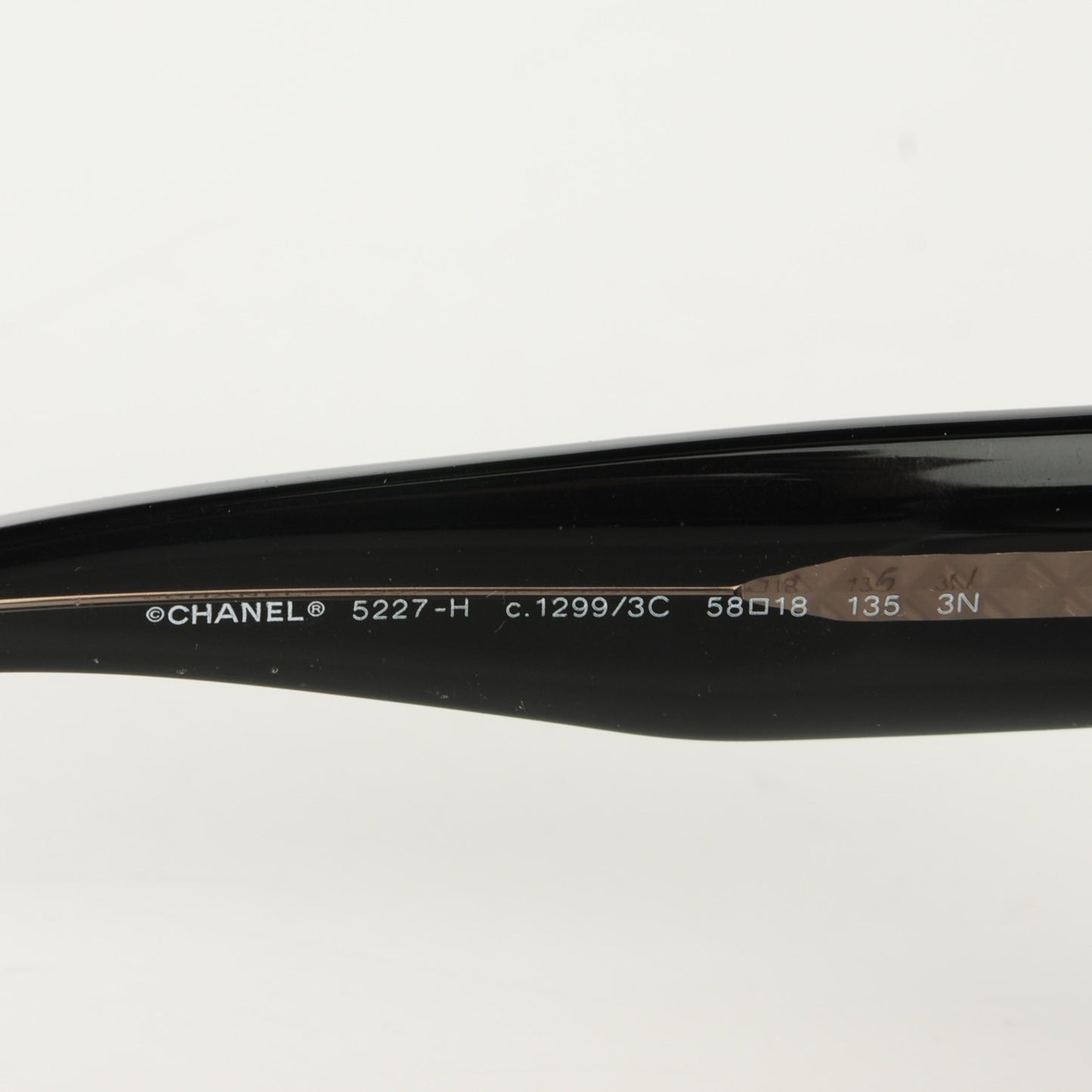 Mother of Pearl CC Sunglasses 5227-H Black