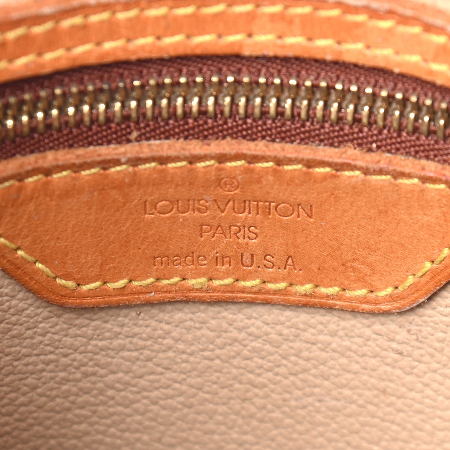 Monogram Petit Bucket 23