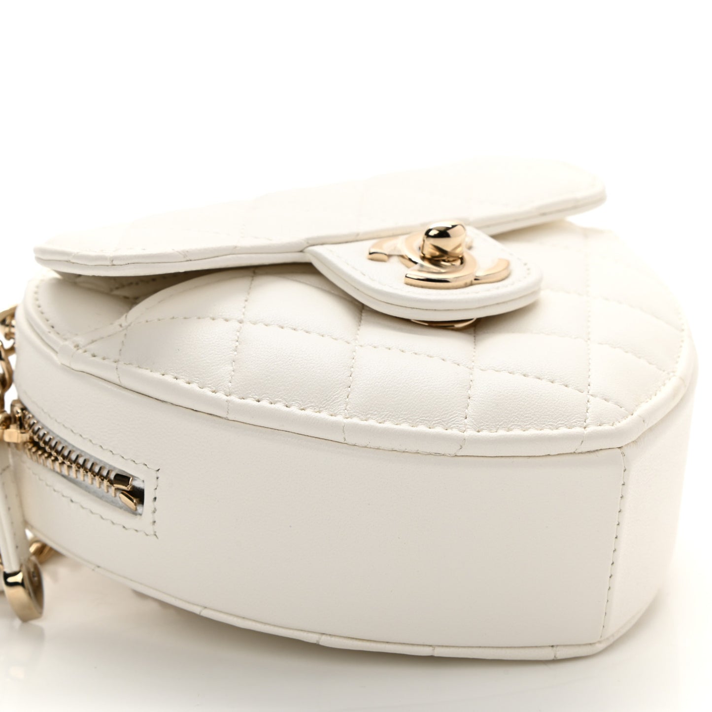 Lambskin Quilted CC In Love Heart Clutch With Chain White