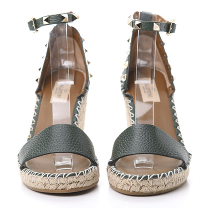 Valentino Garavani Grained Calfskin Rockstud Ankle Strap Espadrille 15/105mm Wedge Sandals 37 Army Green Natural 2 of 7