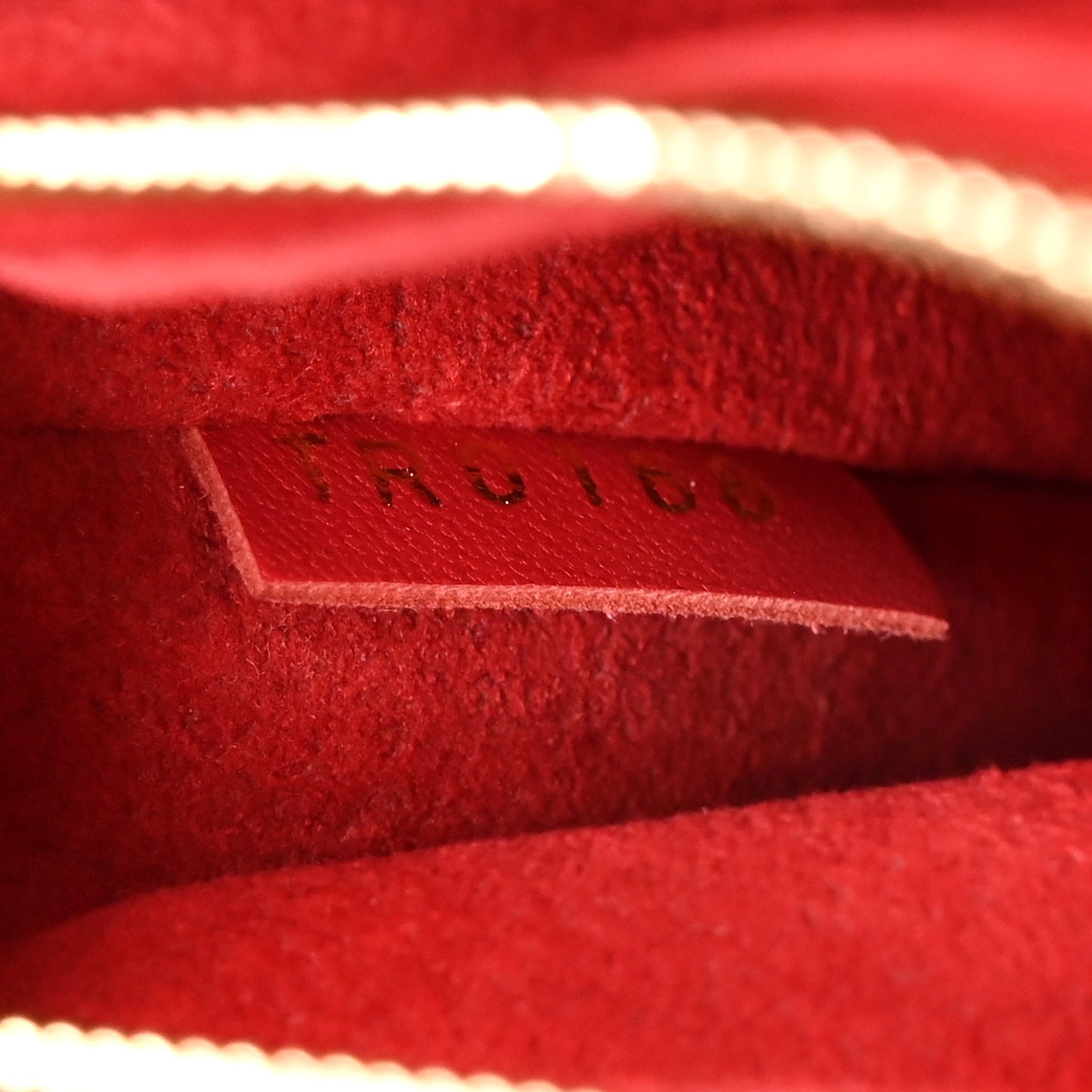 Grained Calfskin Monogram Double V Rubis