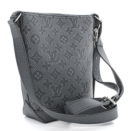 Louis Vuitton Taurillon Monogram Chalk Hobo Cruiser PM Granite Gray 3 of 9