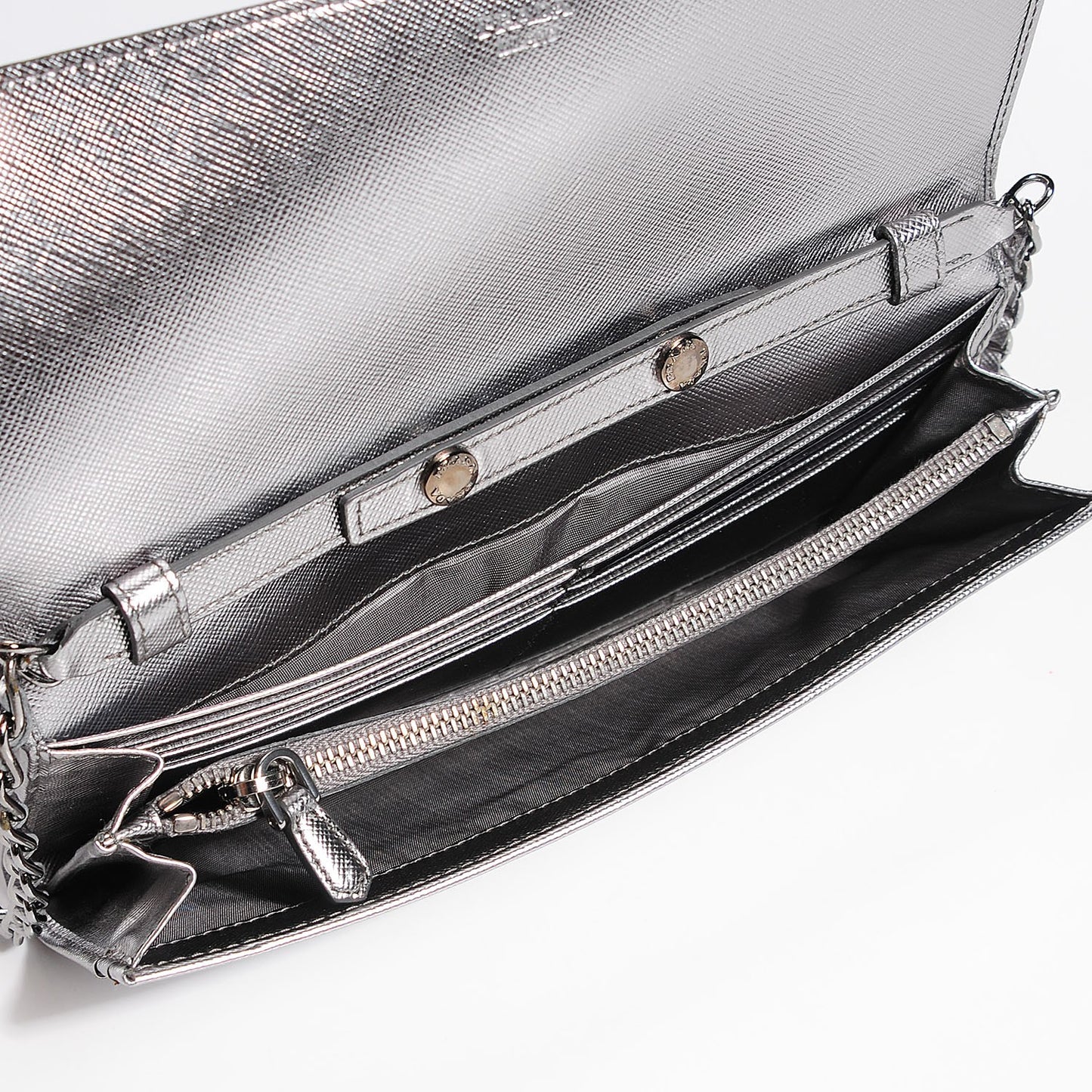 Saffiano Metal Oro Chain Wallet Cromo