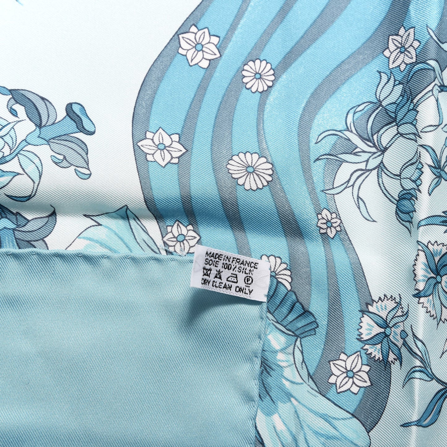 Silk Sarasvati Scarf 70 Turquoise Bleu Clair Aqua