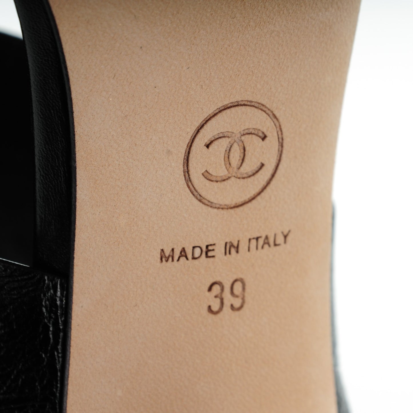 Crumpled Patent Calfskin CC Sandals 39 Black