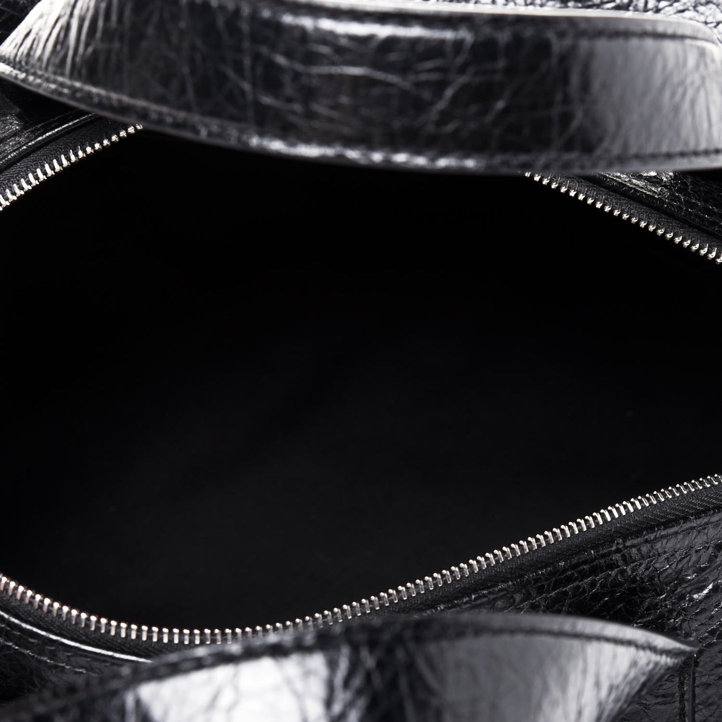 Agneau Arena Round Air Hobo Black