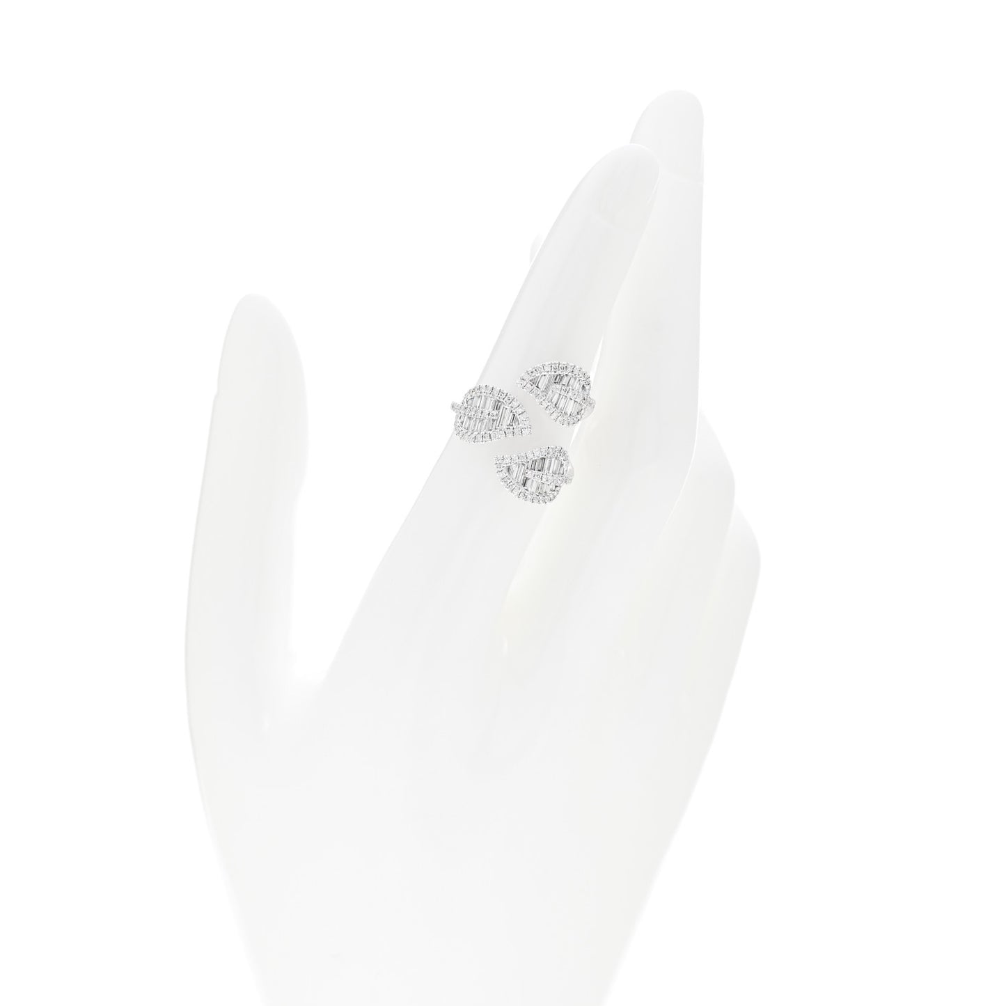 18K White Gold Diamond Tri-Leaf Ring 49 5